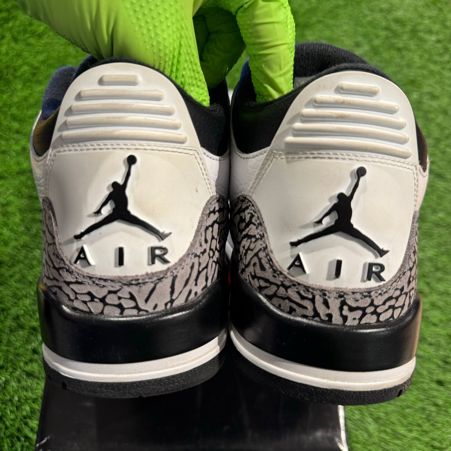 Jordan 3 Retro Infrared 23 SIZE 9.5M/11W