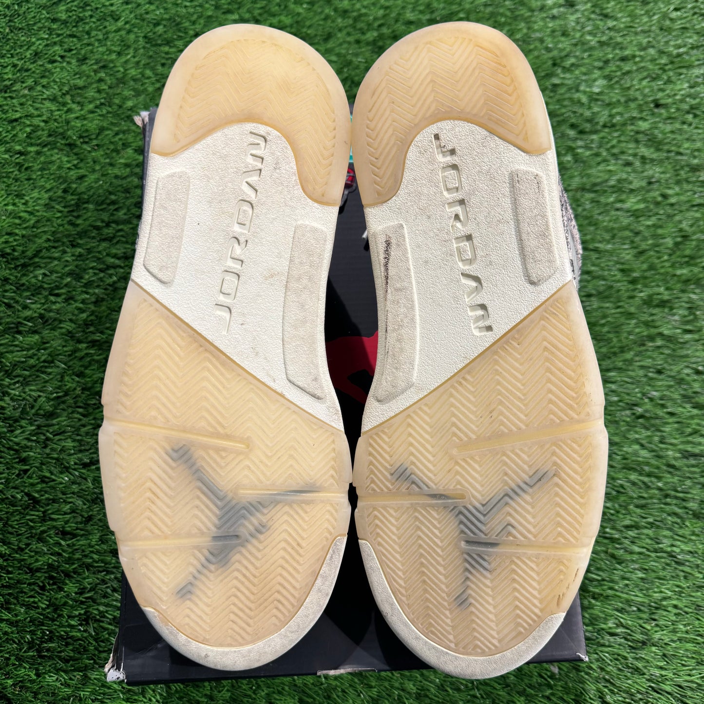 Wmns Air Jordan 5 Retro Low 'Expression'