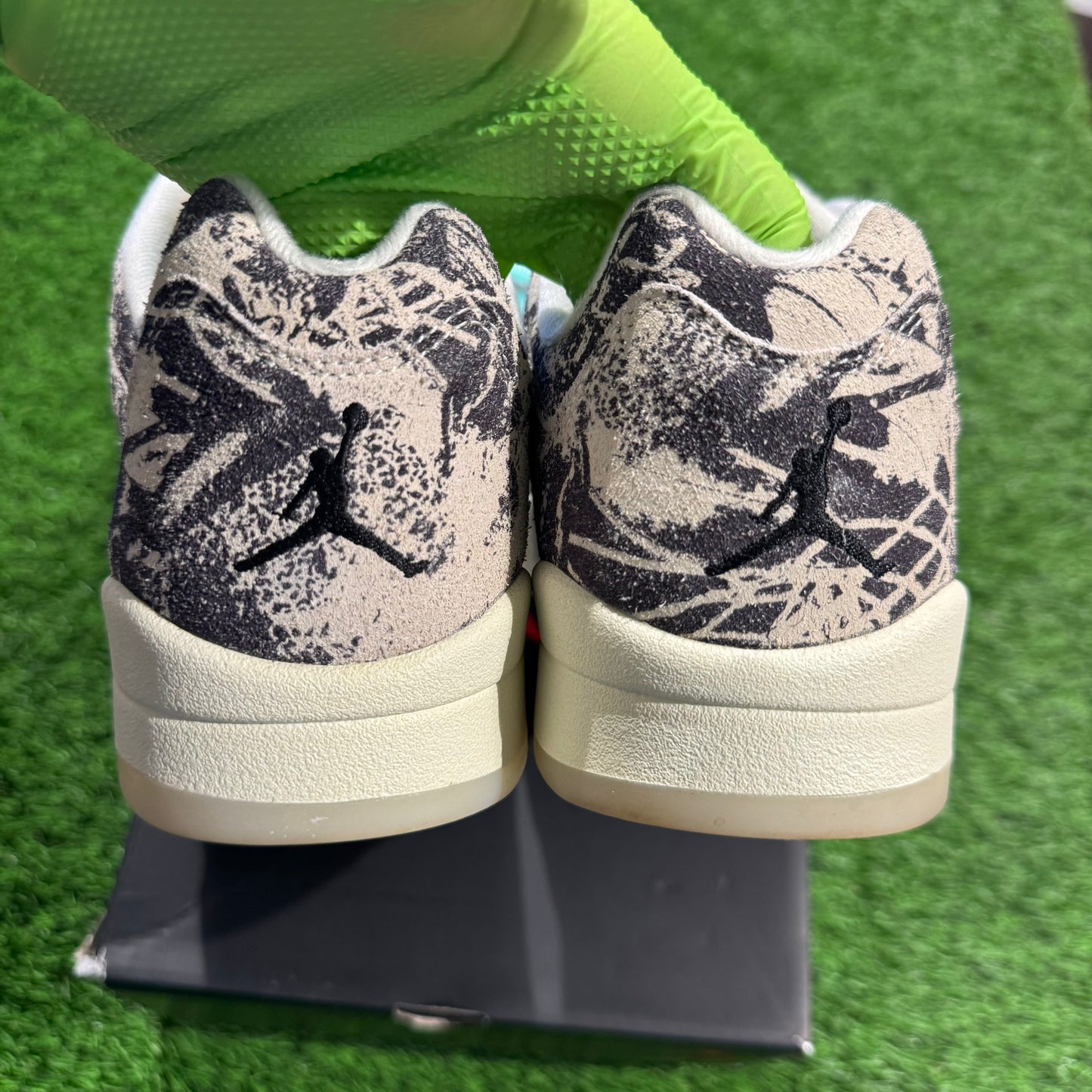Wmns Air Jordan 5 Retro Low 'Expression'