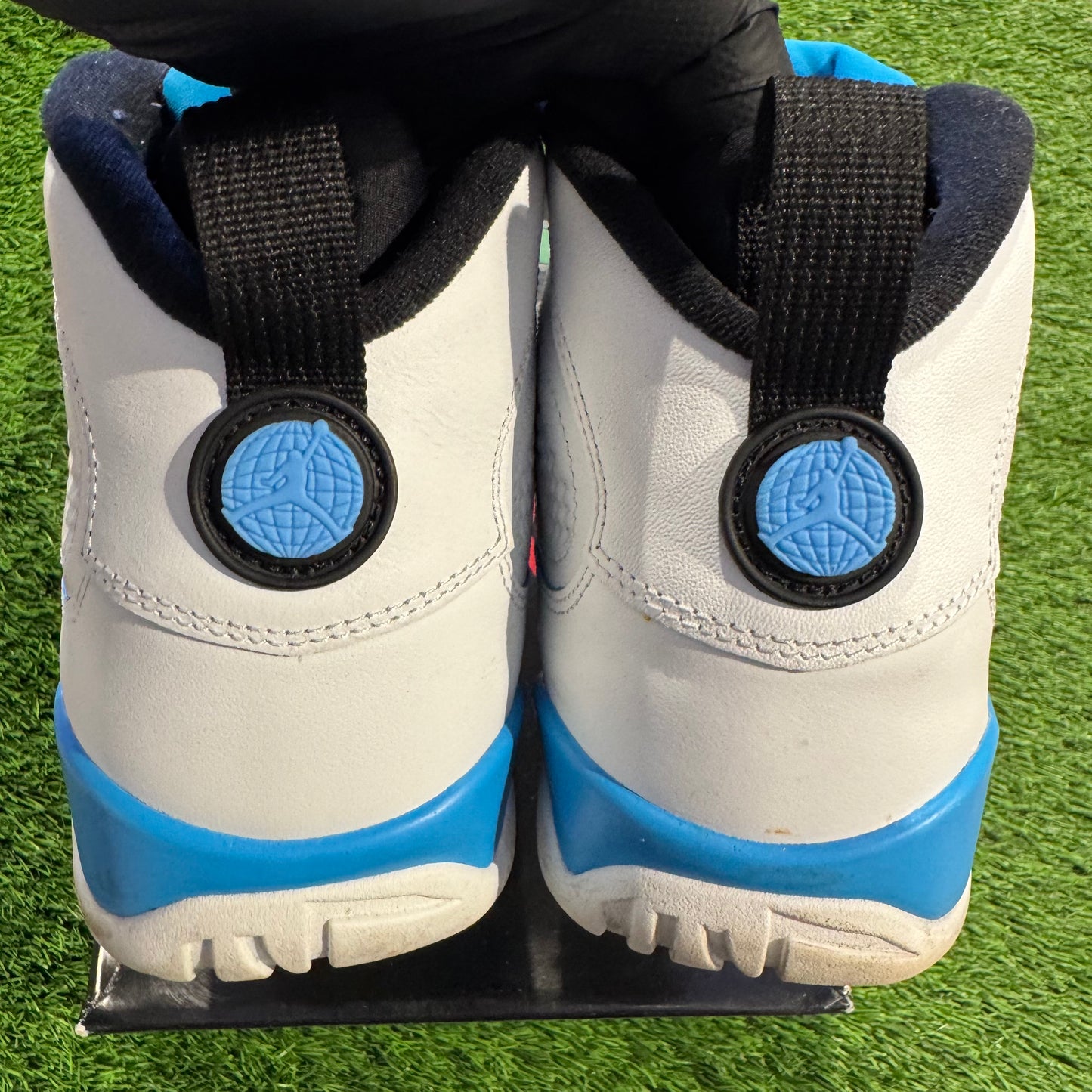 Air Jordan 9 Retro 'Powder Blue' 2024