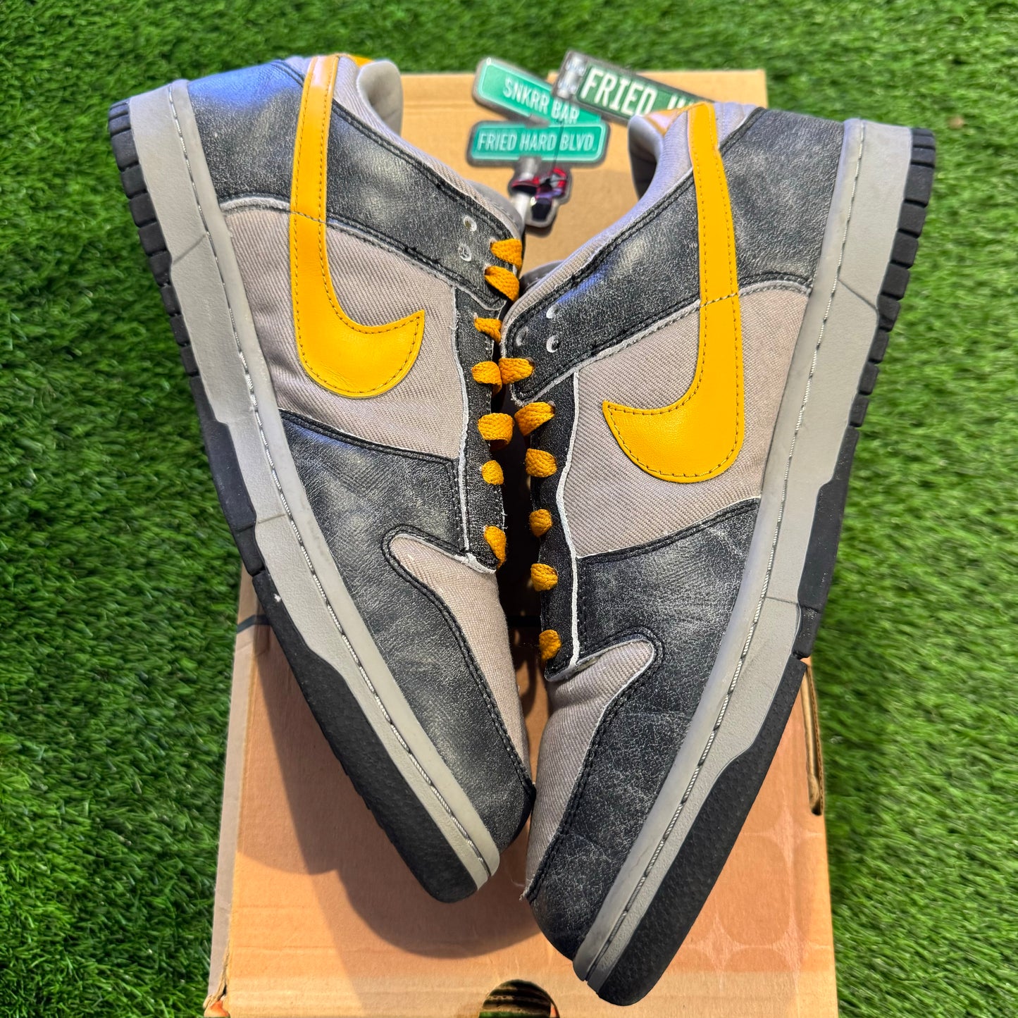 Dunk Low Ltd 2004