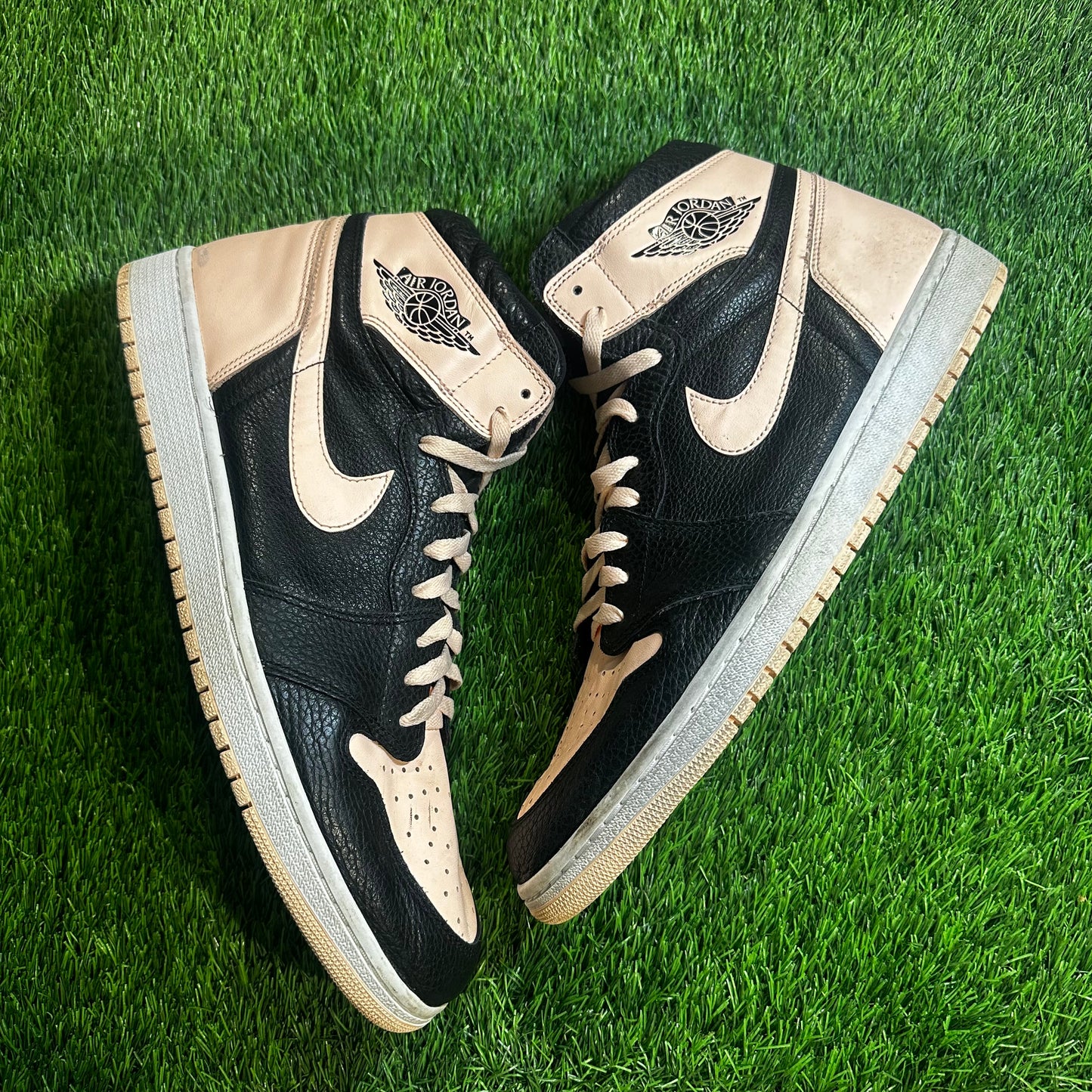 Jordan 1 Retro High Black Crimson Tint 15M/16.5W