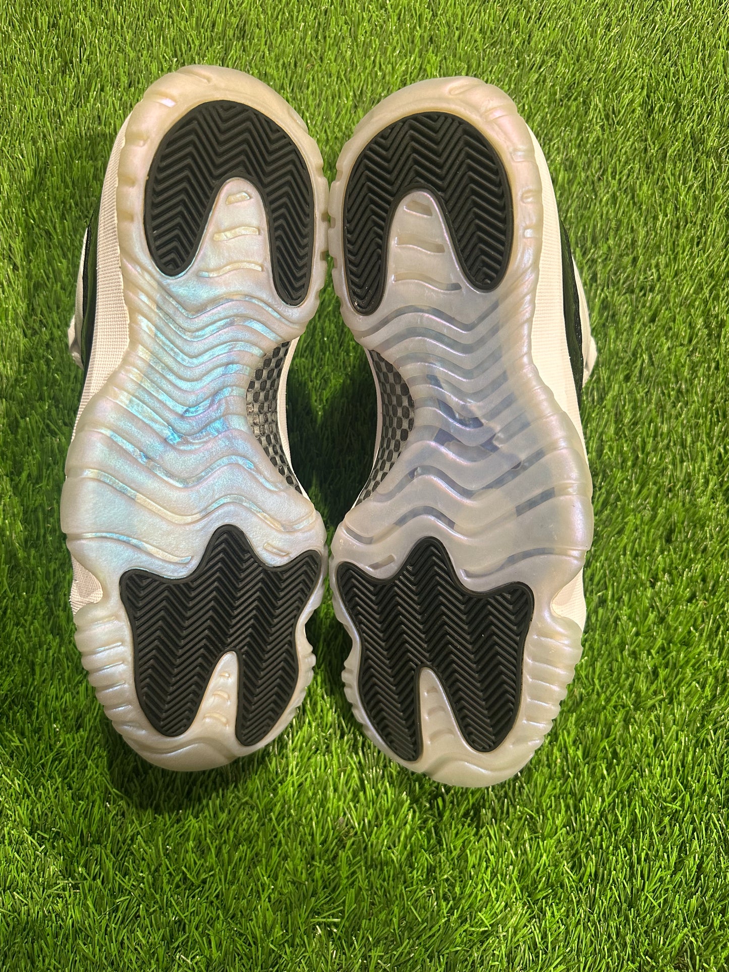 Jordan 11 Retro Low Iridescent