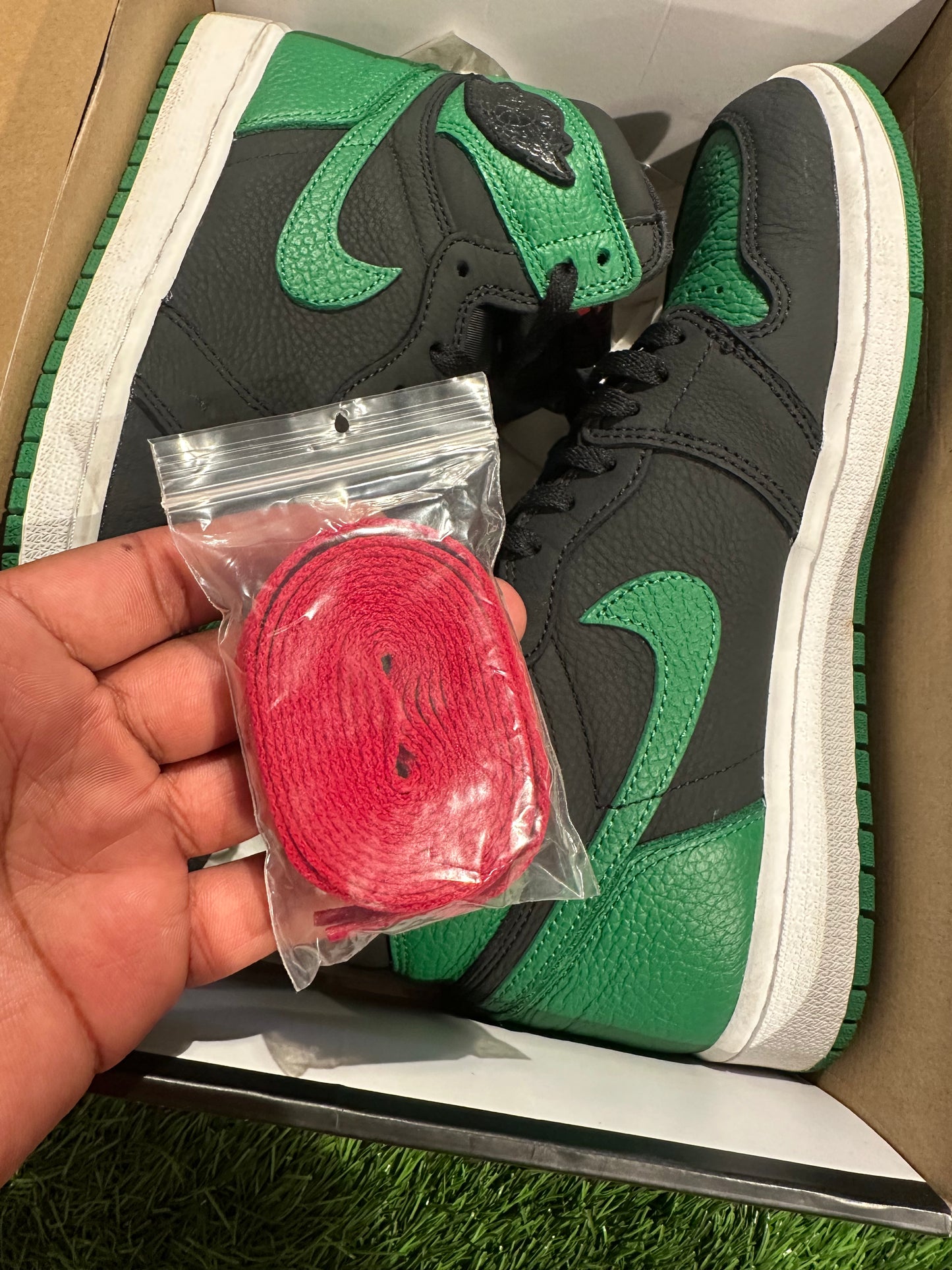 Jordan 1 Retro High Pine Green Black
