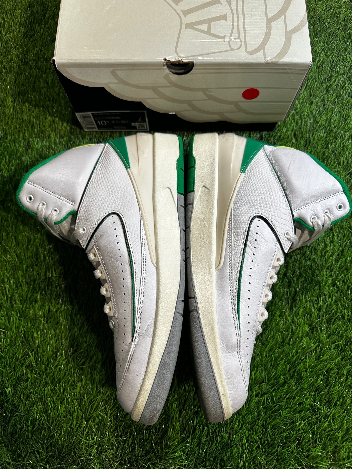 Jordan 2 Retro Lucky Green