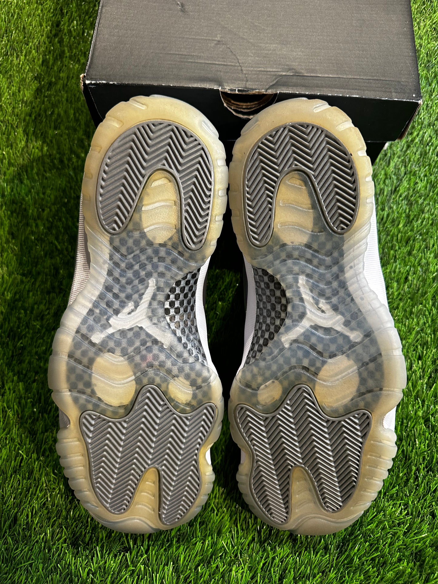 Jordan 11 Retro Low Cool Grey