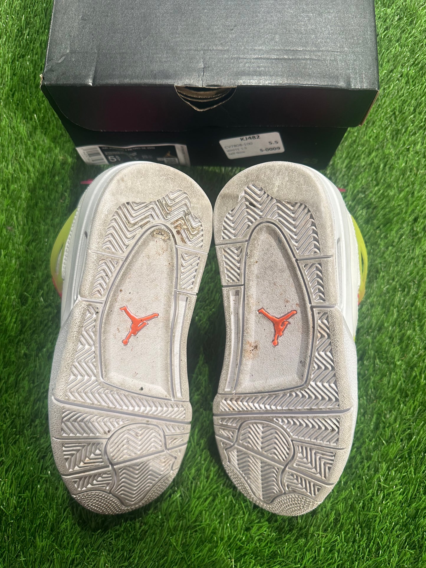 Jordan 4 Retro White Lemon Pink (GS) SIZE 5.5Y/7W