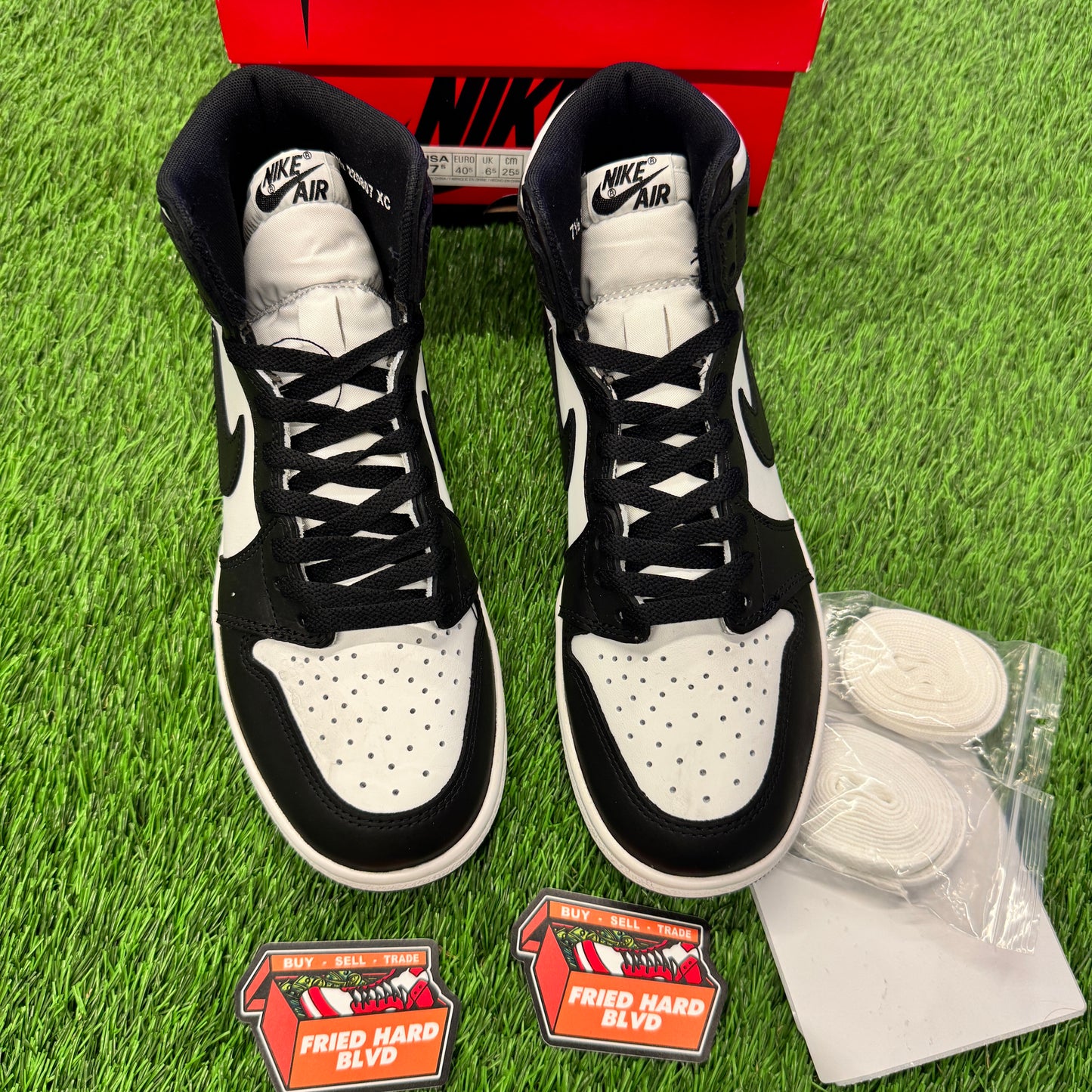 Jordan 1 Retro High '85 Black White (2023) SIZE 7.5M/9W
