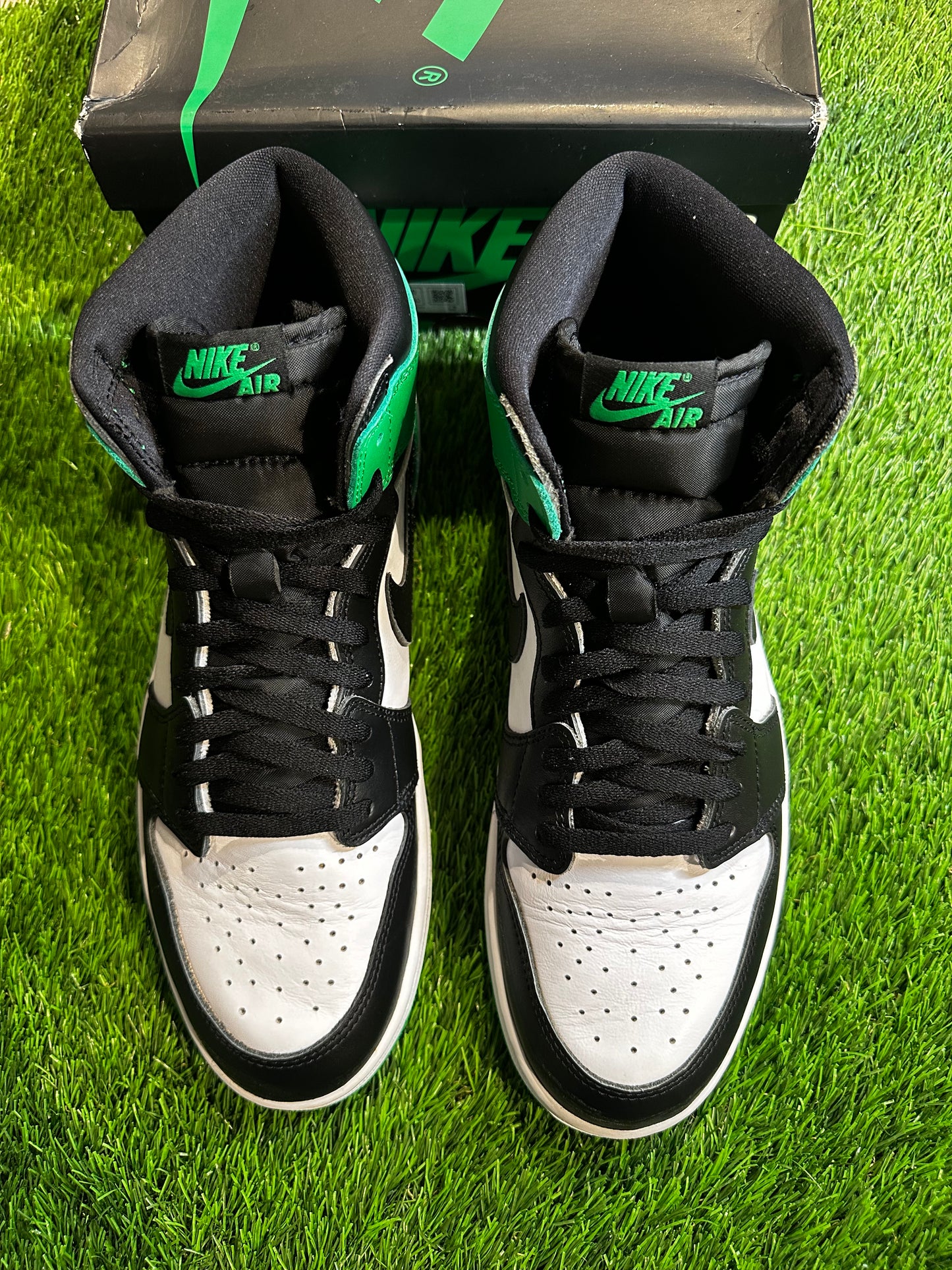 Jordan 1 Retro High OG Lucky Green