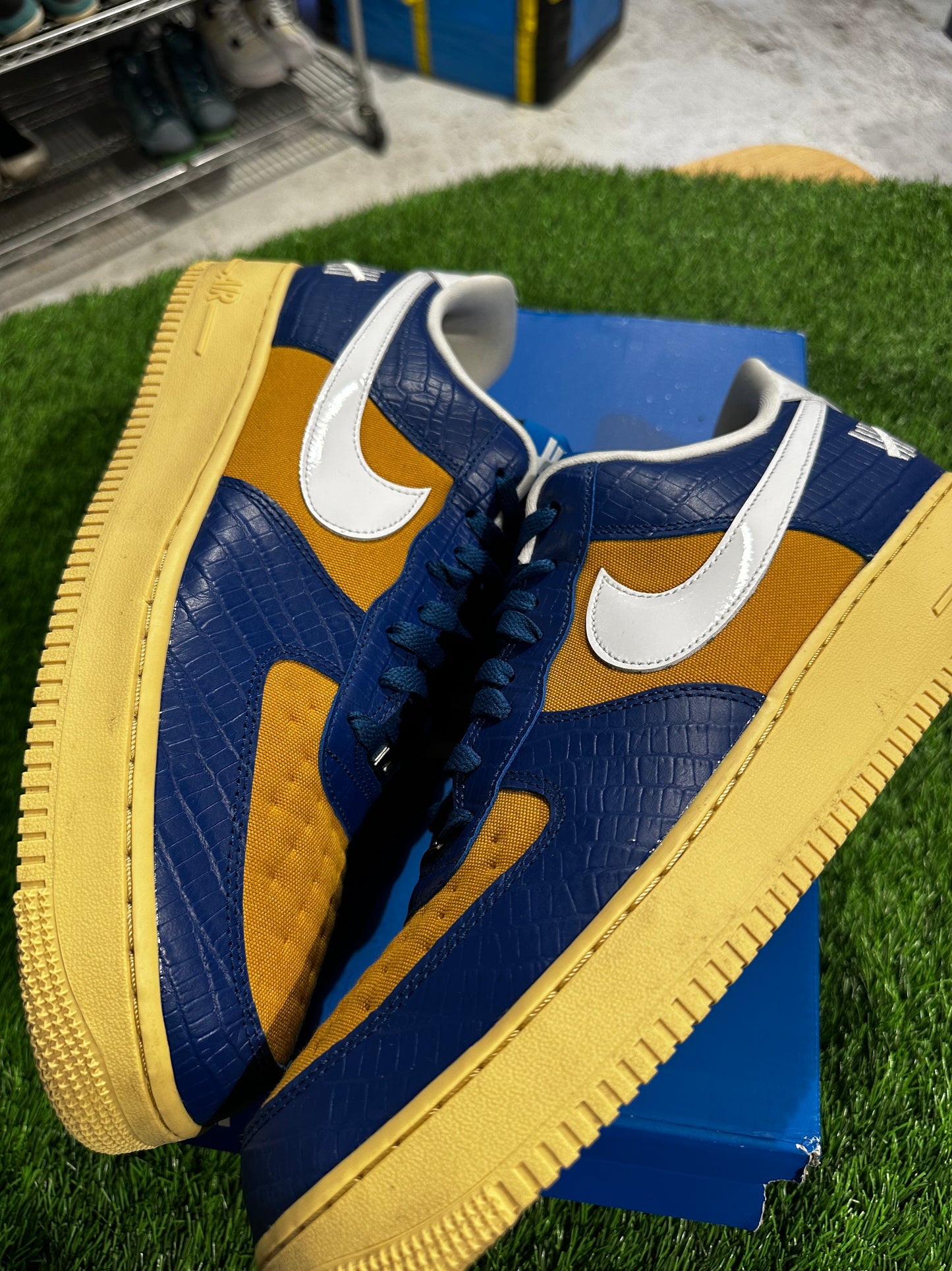 Nike Air Force 1 Low SP Undefeated 5 On It Blue Yellow Croc