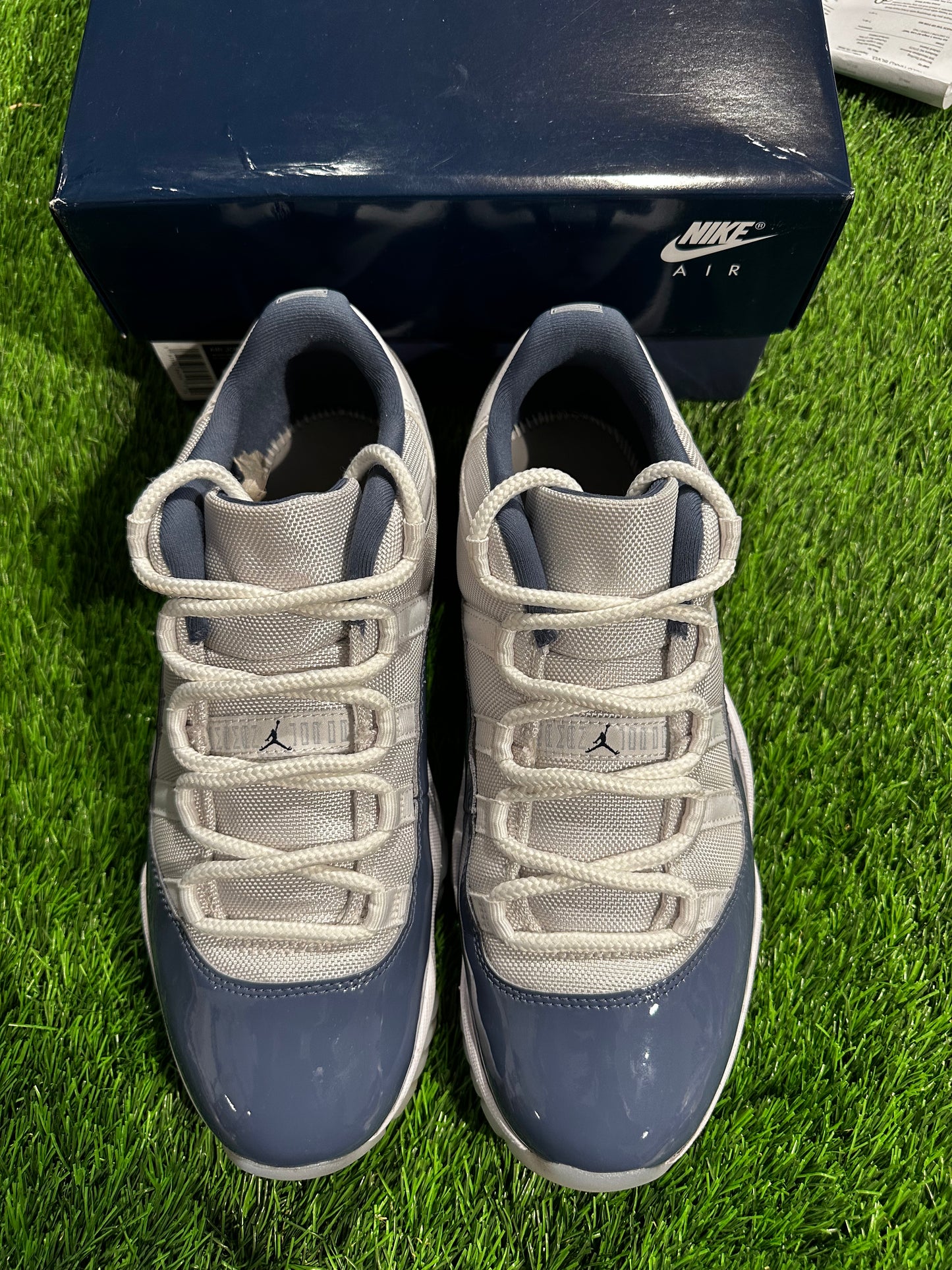 Jordan 11 Retro Low Diffused Blue
