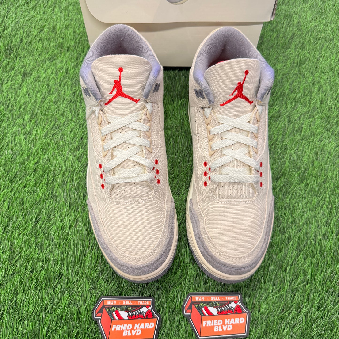 Jordan 3 Retro Muslin SIZE 9.5M/11W