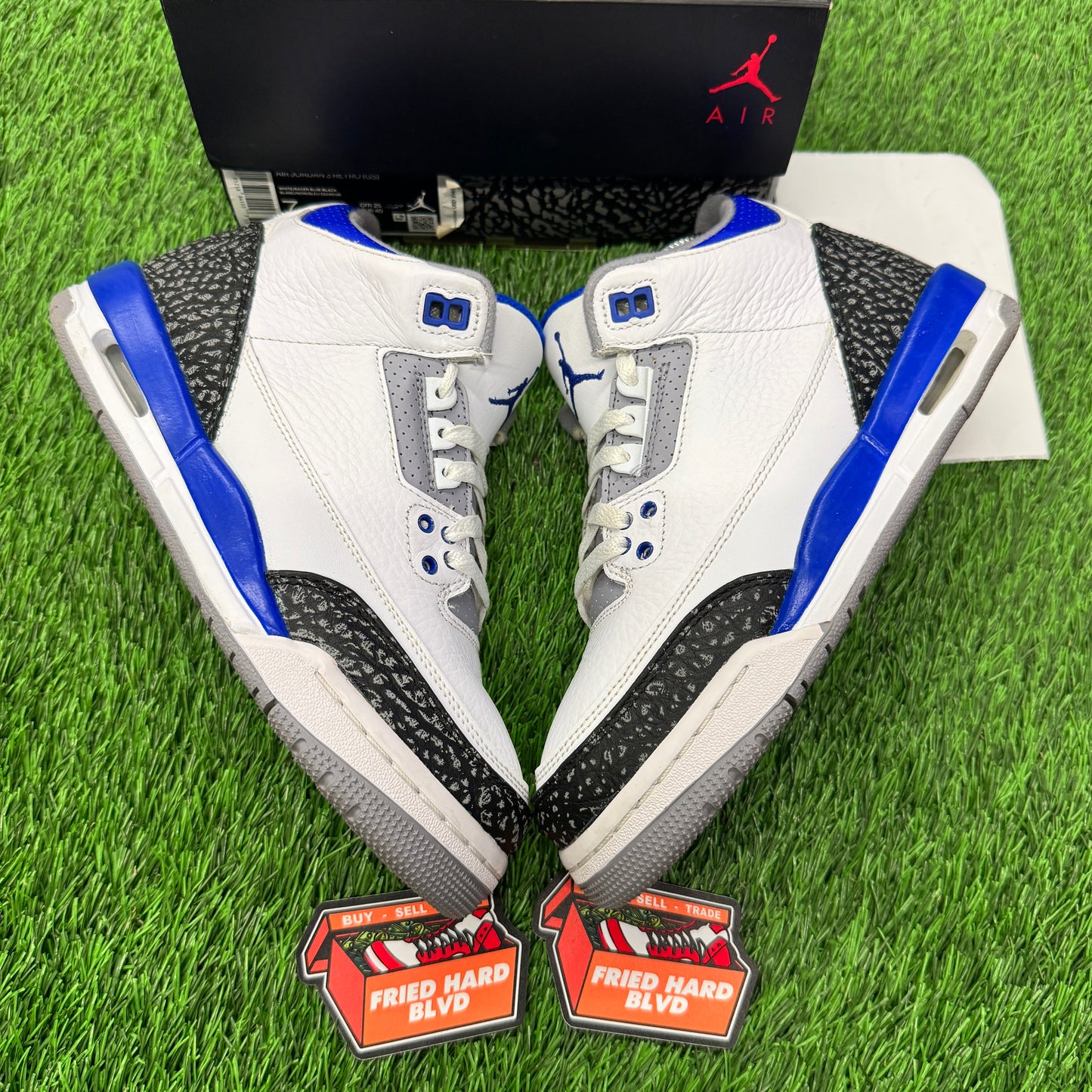 Jordan 3 Retro Racer Blue (GS) SIZE 7Y/8.5W