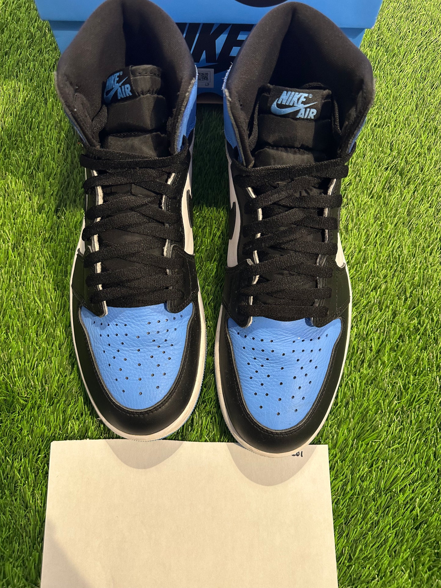 Jordan 1 Retro High OG UNC Toe