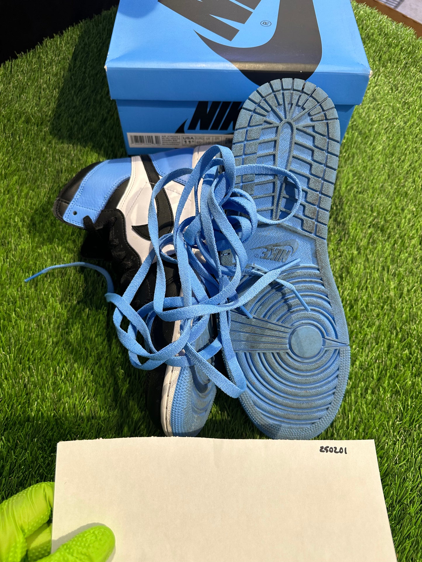 Jordan 1 Retro High OG UNC Toe