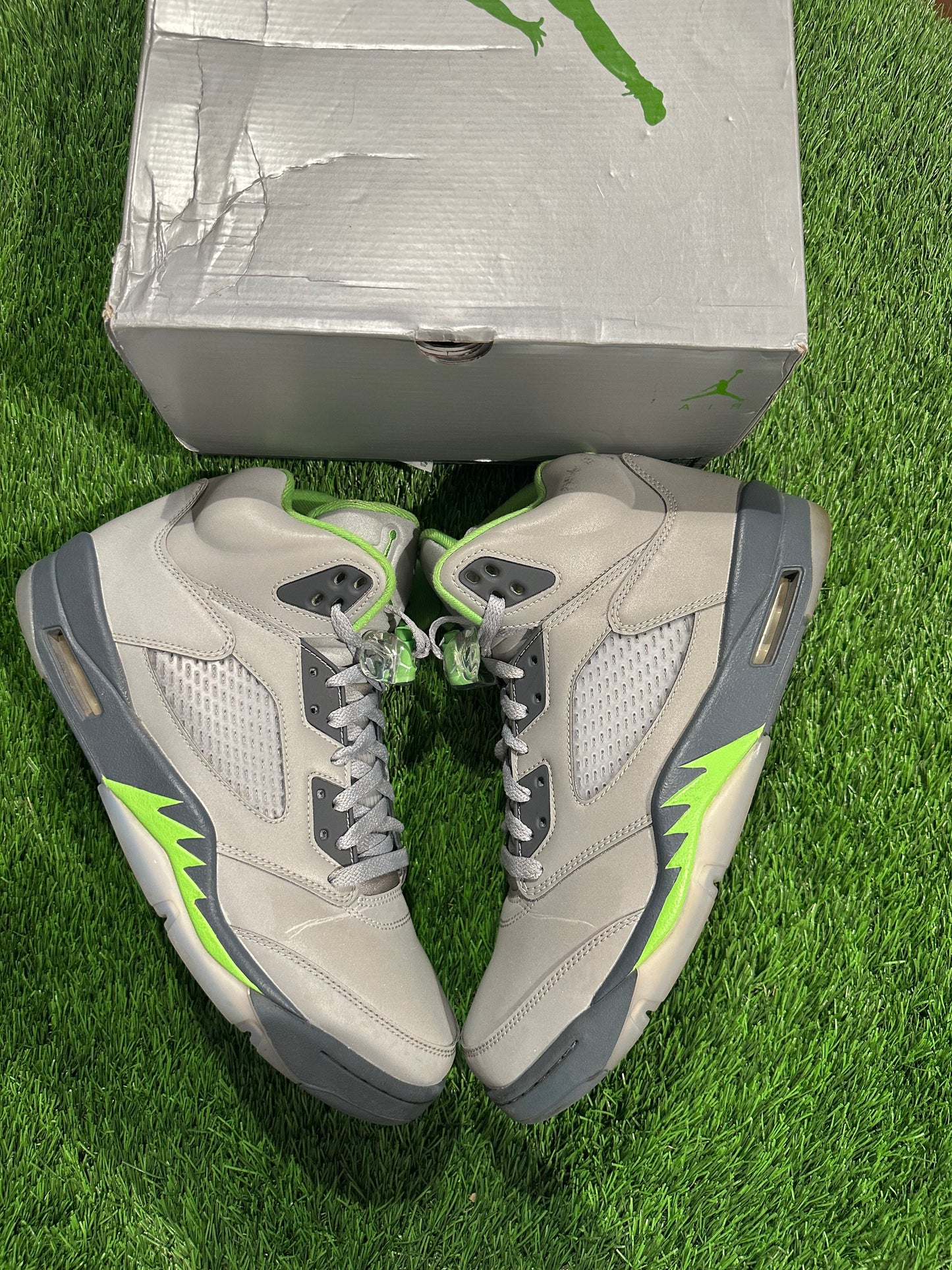 Jordan 5 Retro Green Bean (2022)