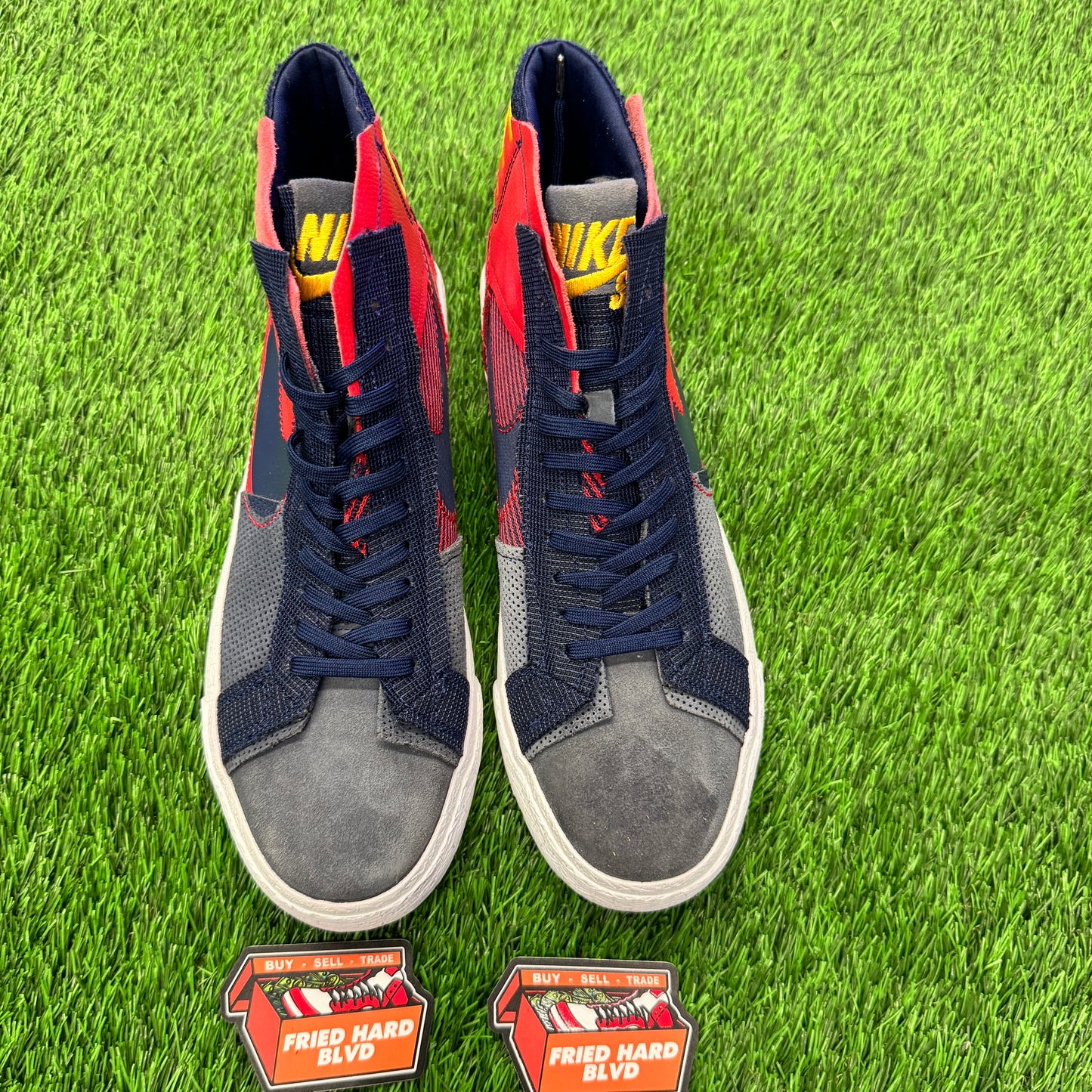 SB Zoom Blazer Mid Premium Deconstructed Barcelona SIZE 9.5M/11W