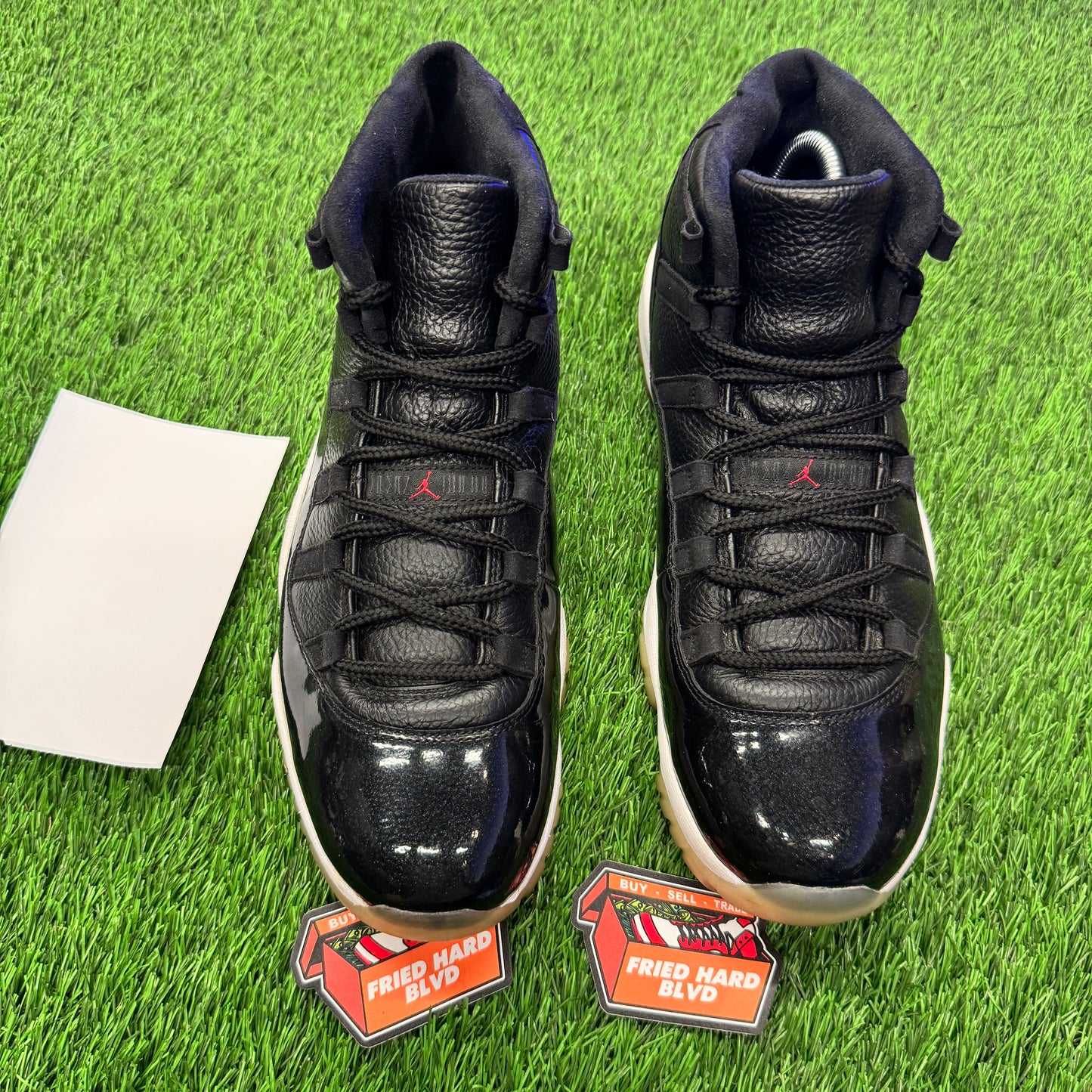 Jordan 11 Retro 72-10 SIZE 11.5M/13W