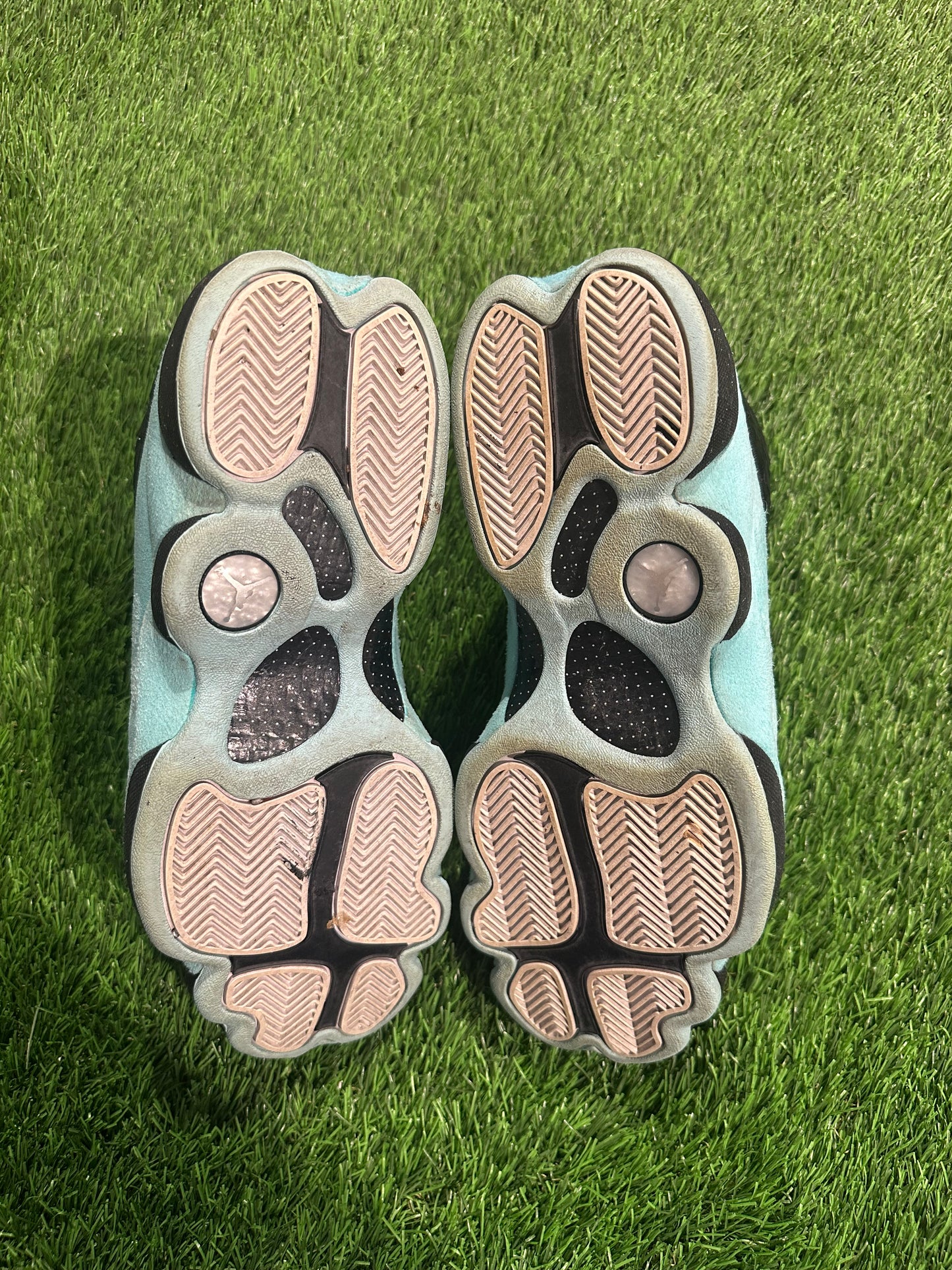 Jordan 13 Retro Black Island Green