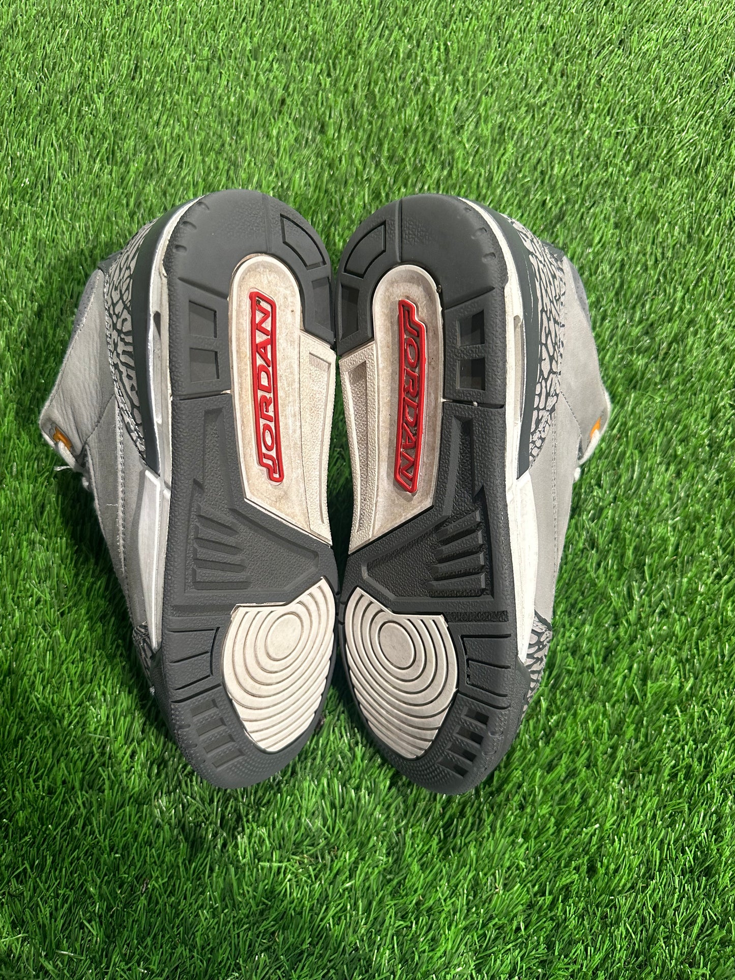 Jordan 3 Retro Cool Grey (2021) (GS) SIZE 5.5Y/7W