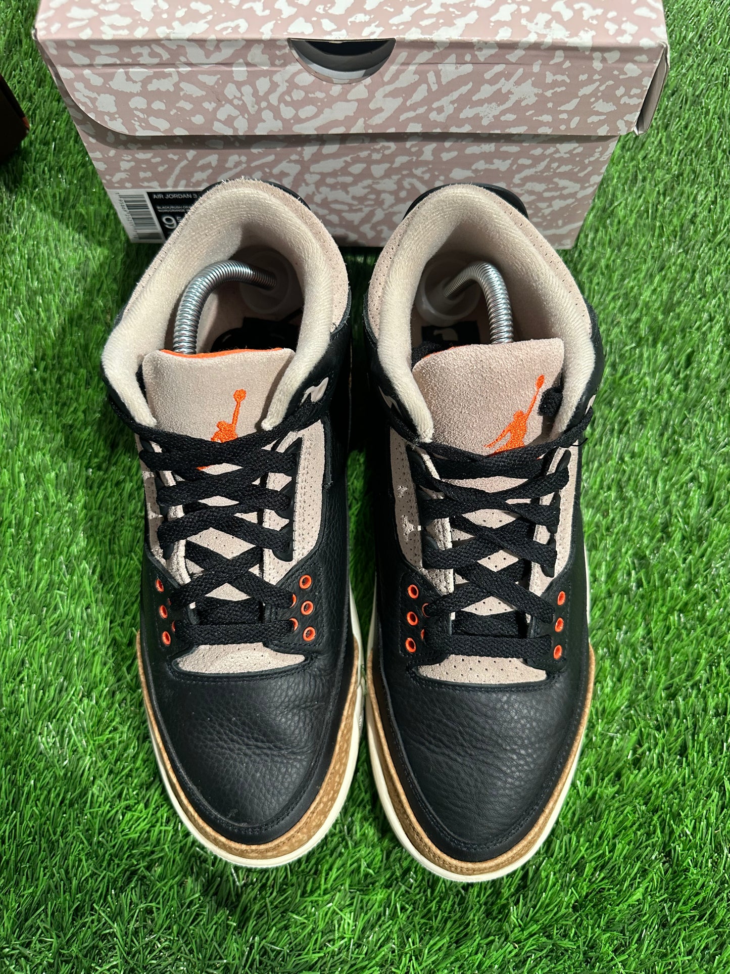 Jordan 3 Retro Desert Elephant SIZE 9.5M/11W