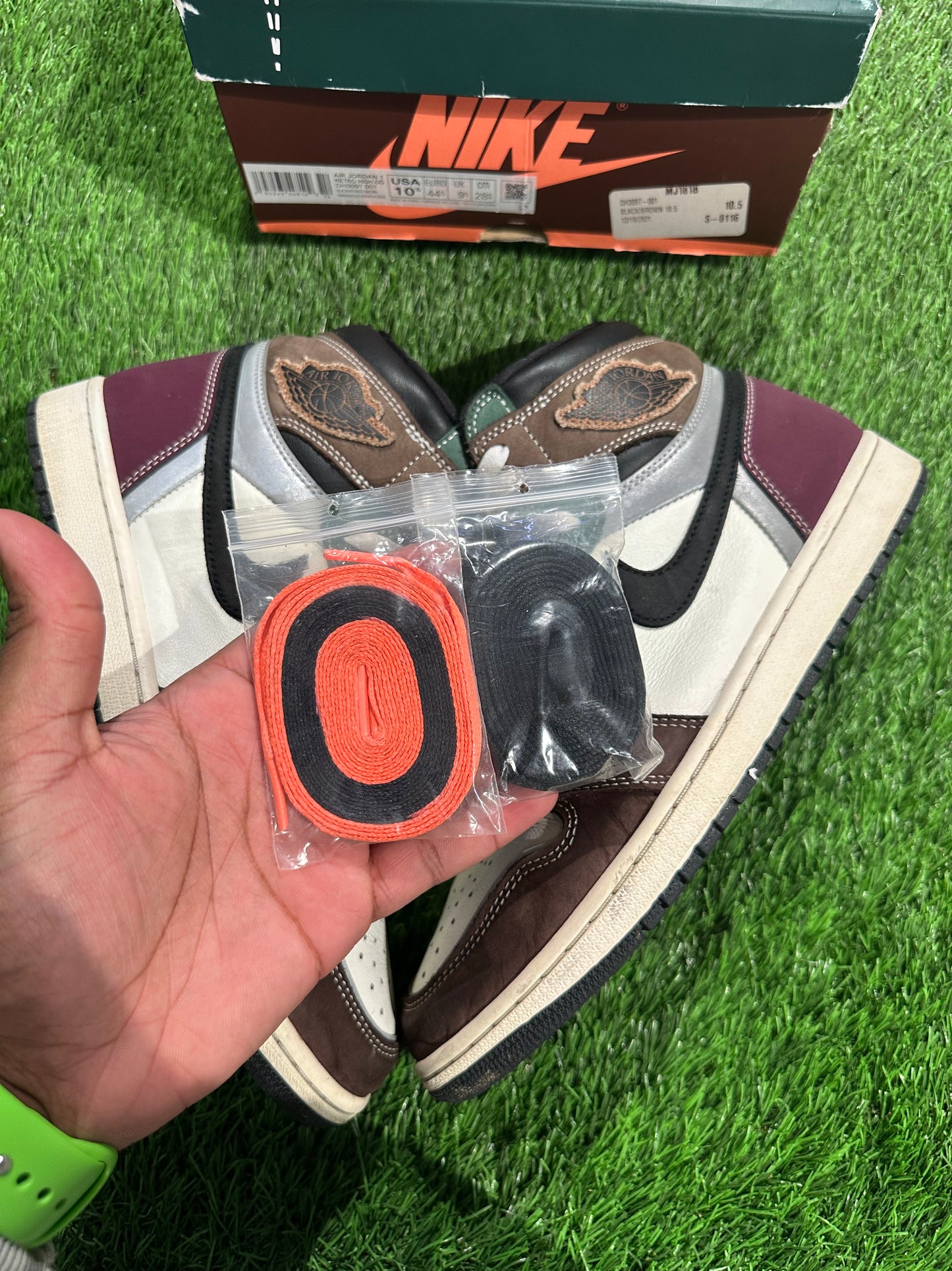 Jordan 1 Retro High OG Hand Crafted SIZE 10.5M/12W