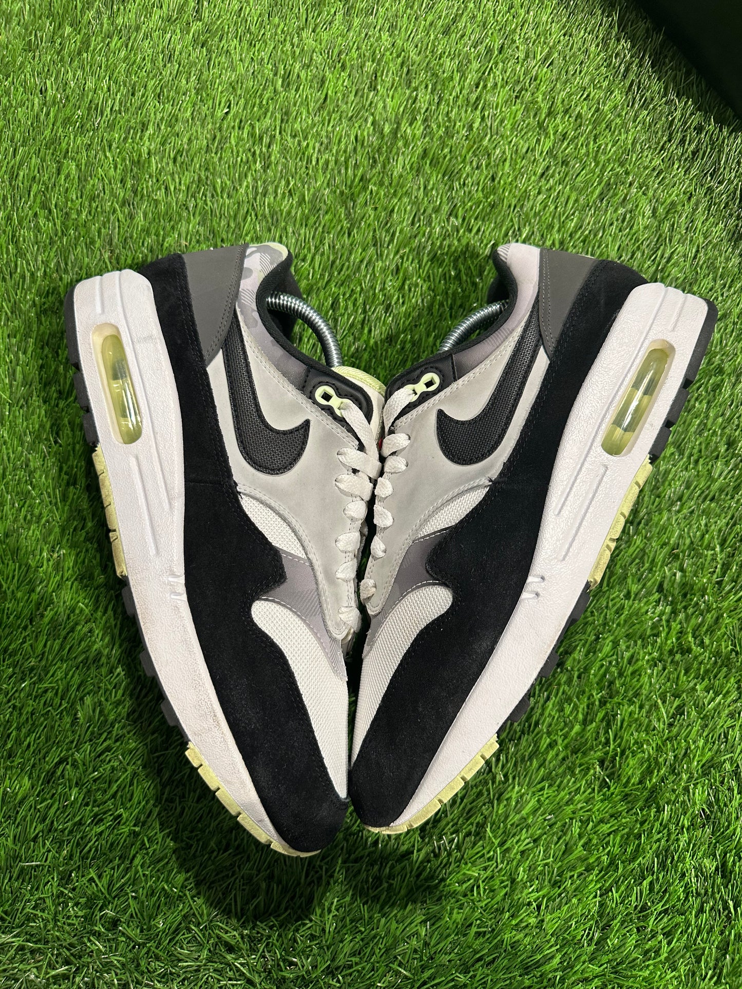 Air Max 1 Remix SIZE 9.5M/11W