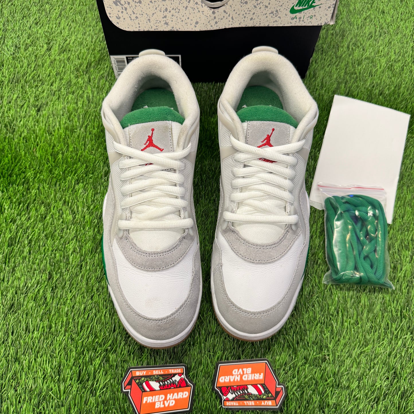 Jordan 4 RM Pine Green SIZE 11.5M/13W