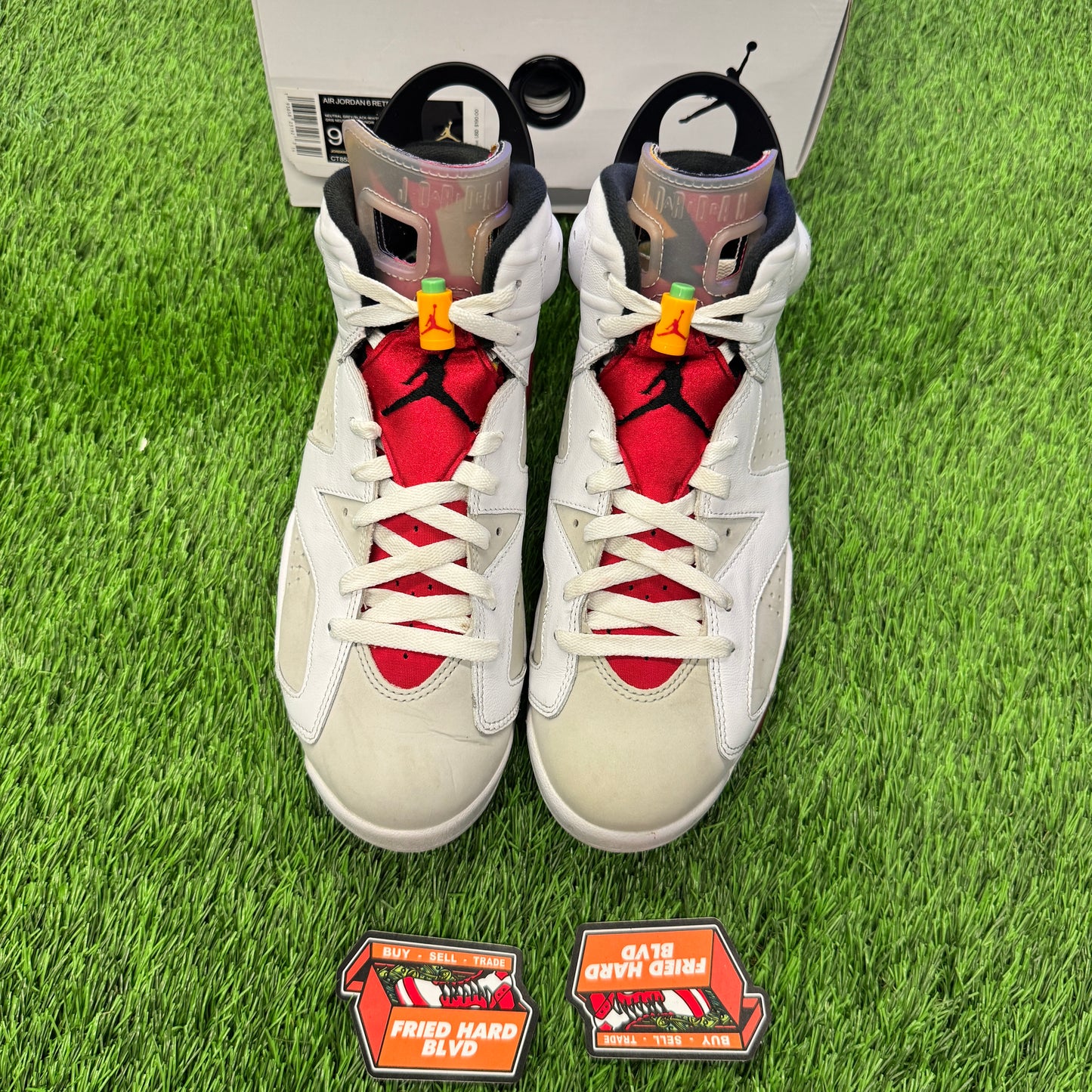 Jordan 6 Retro Hare SIZE 9M/10.5W