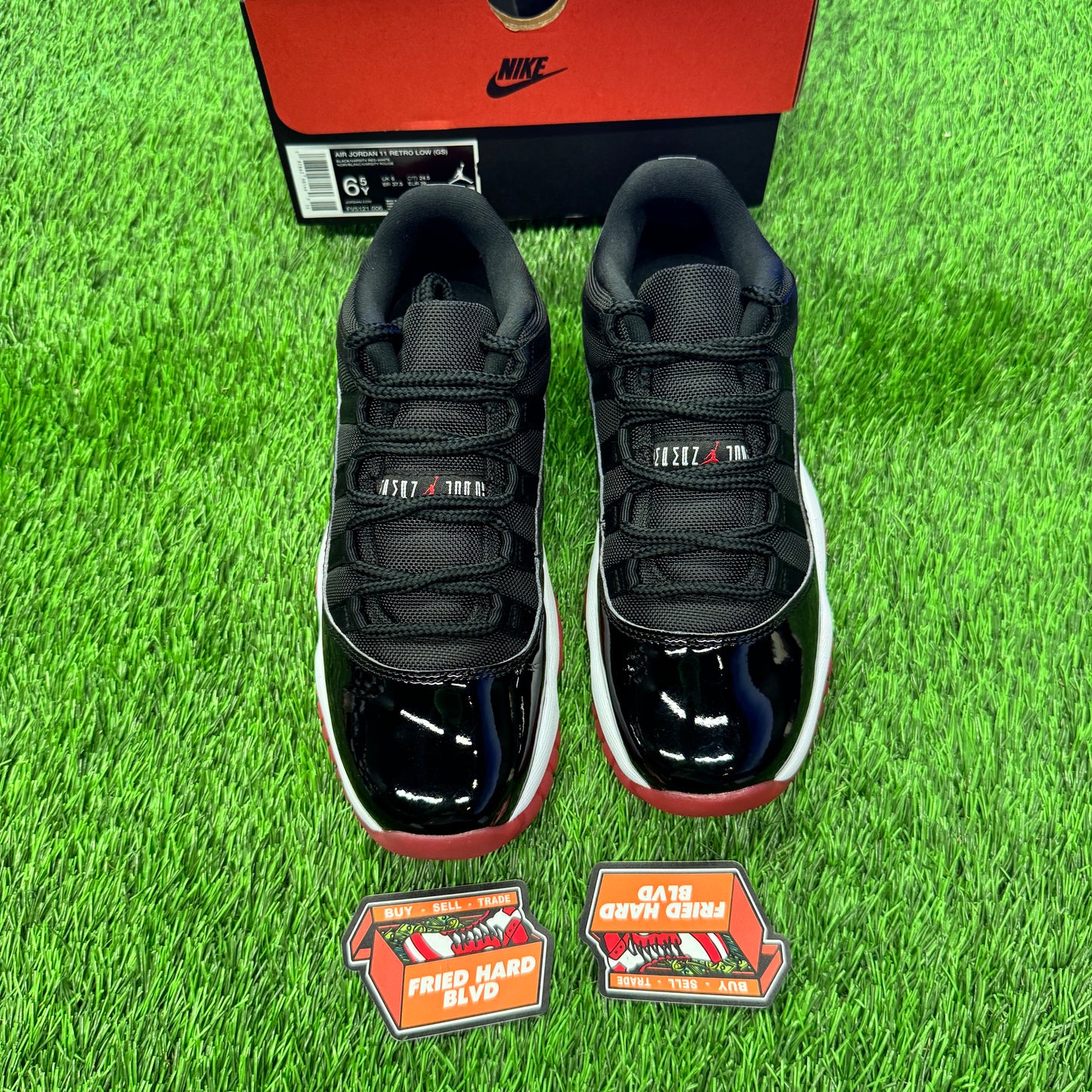 Jordan 11 Retro Low Bred (GS) (2025) SIZE 6.5Y/8W