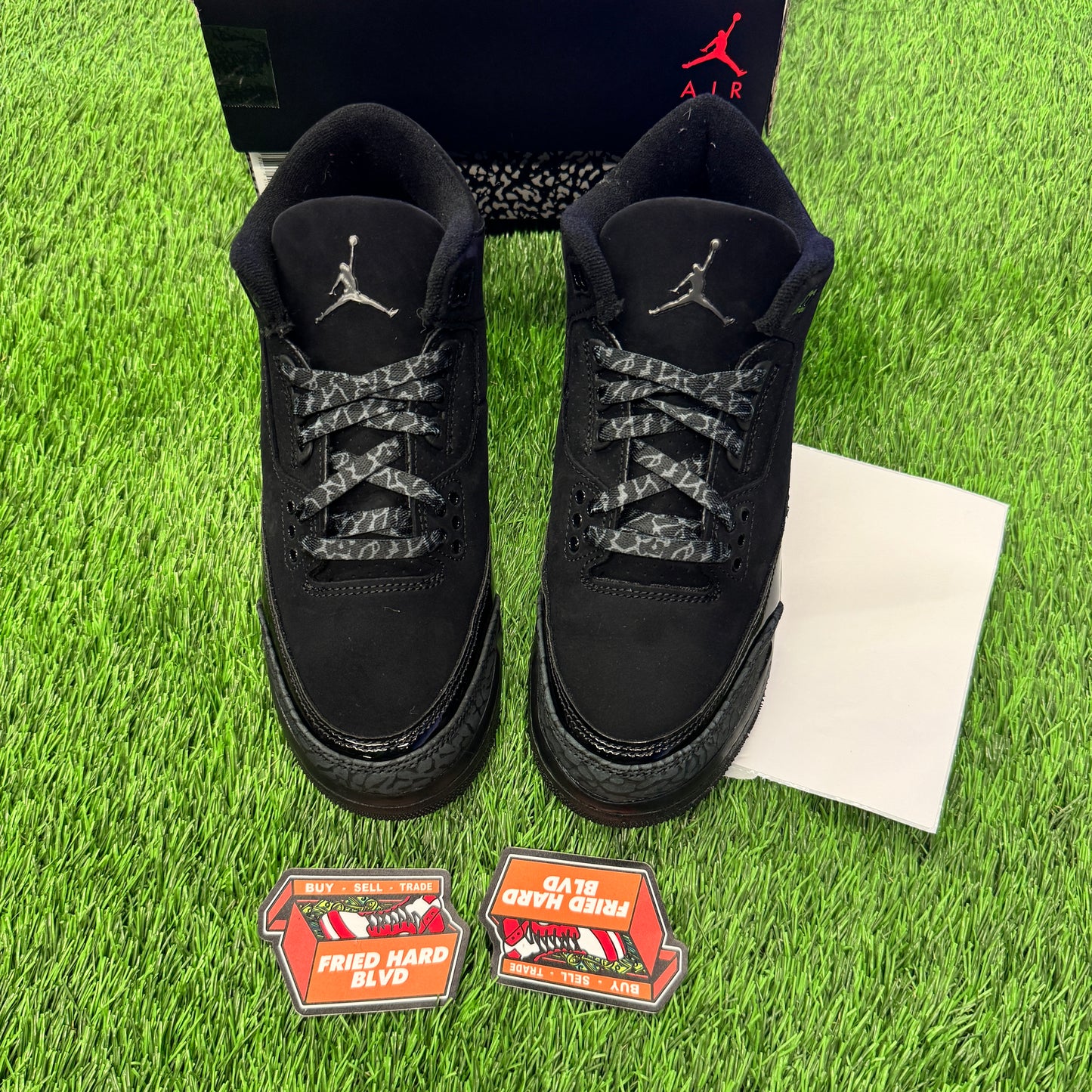 Jordan 3 Retro Black Cat (2025) (GS) SIZE 6.5Y/8W