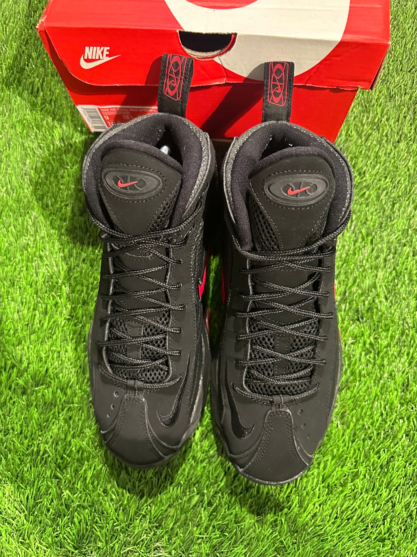 Nike Air Total Max Uptempo Bred