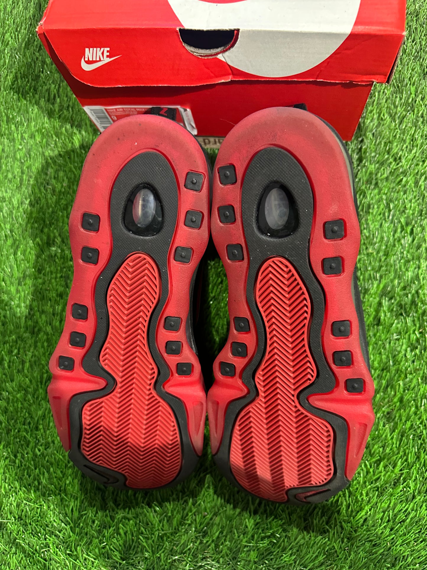 Nike Air Total Max Uptempo Bred