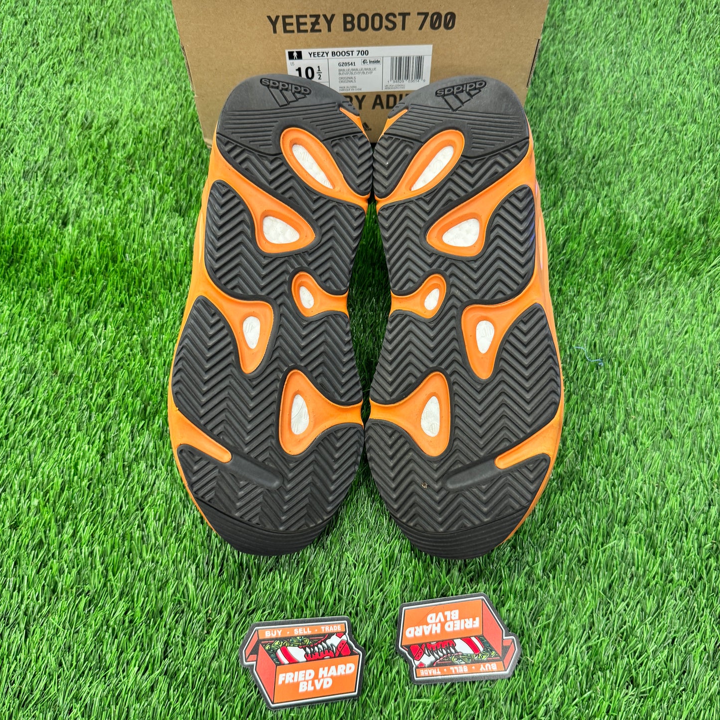 adidas Yeezy Boost 700 Bright Blue SIZE 10.5M/12W