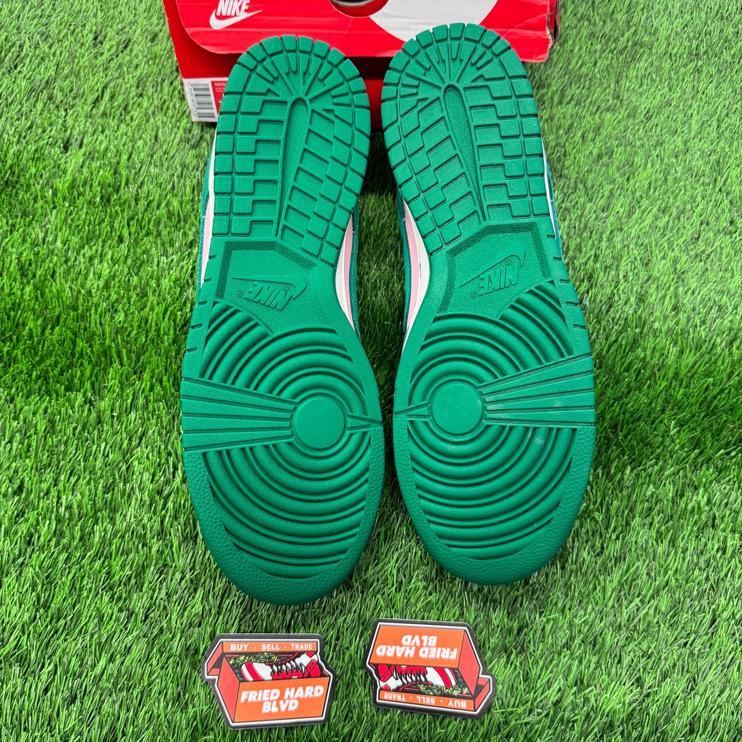 Dunk Low Retro SE Medium Soft Pink Malachite SIZE 11.5M/13W