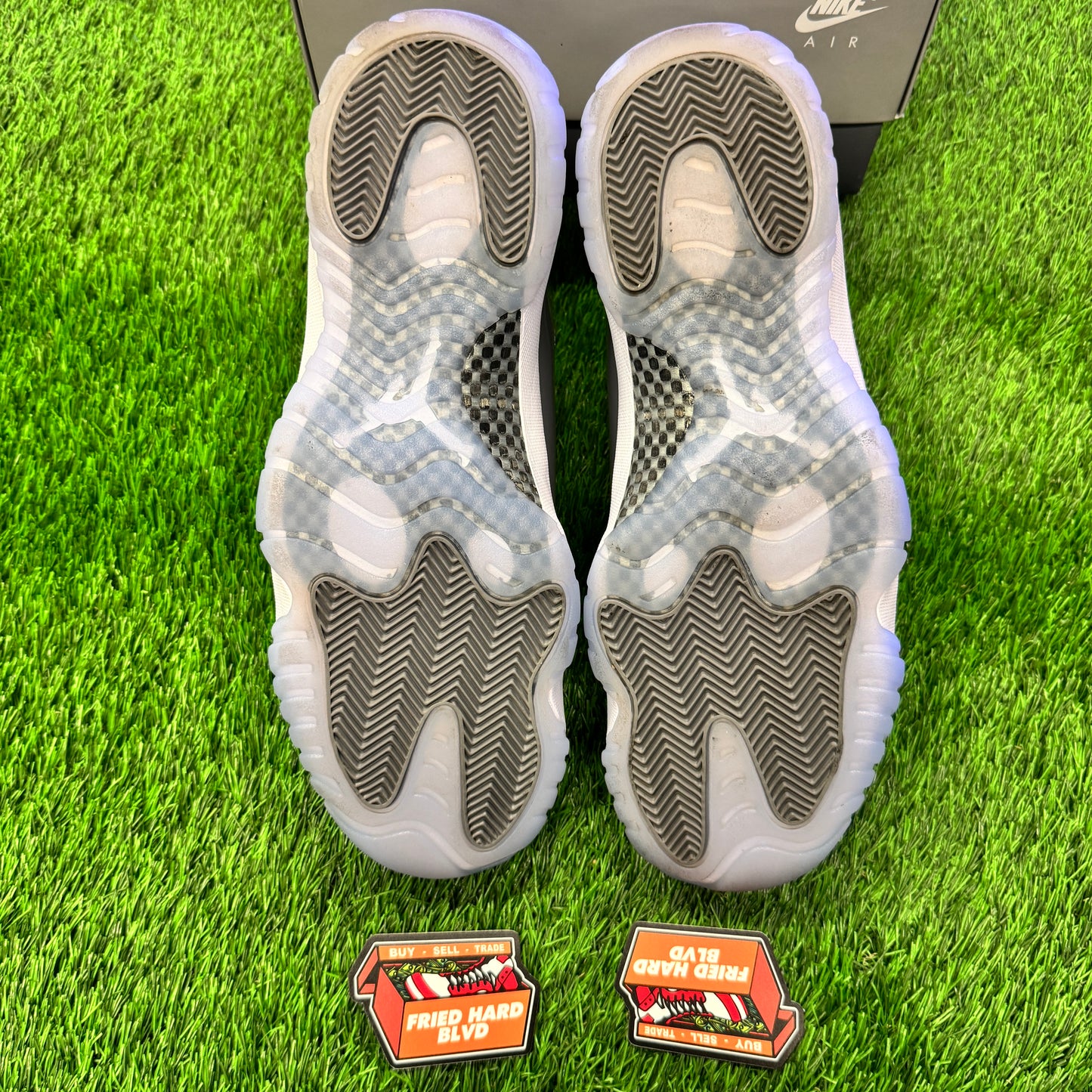 Jordan 11 Retro Cool Grey (2021) SIZE 14M/15.5W