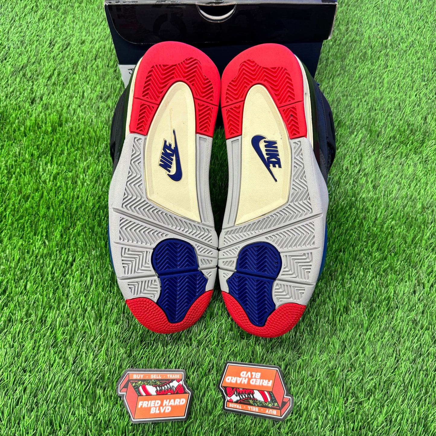 Jordan 4 Retro Rare Air (White Lettering) SIZE 8.5M/10W