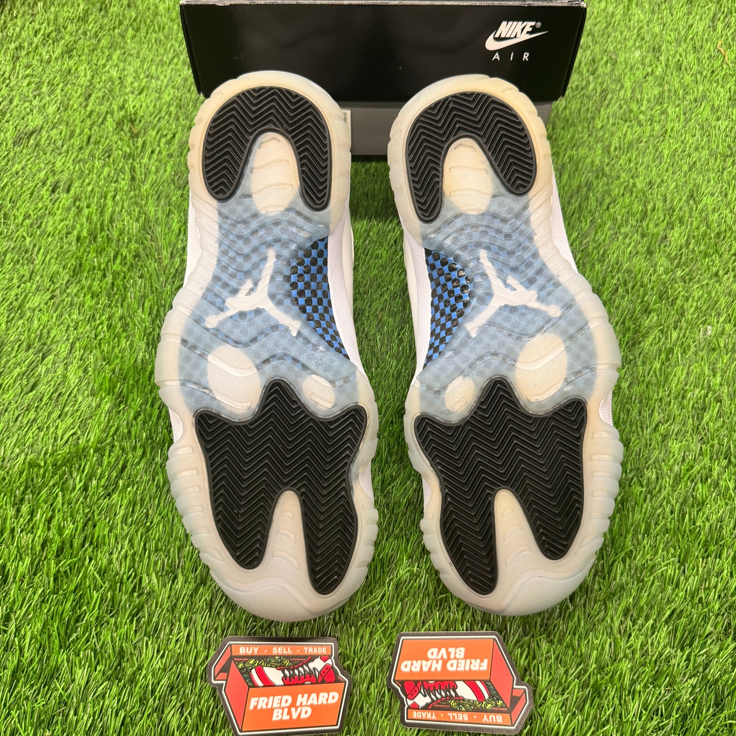 Jordan 11 Retro Low Legend Blue SIZE 10M/11.5W