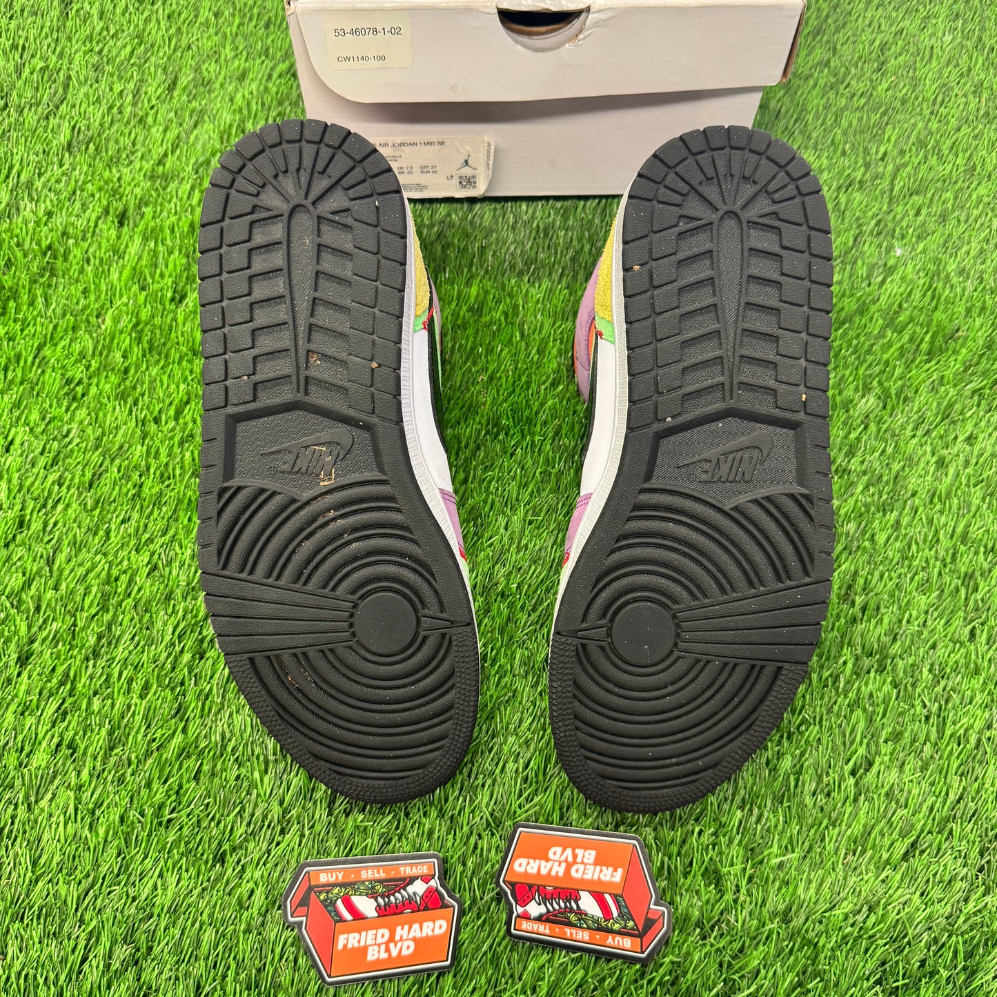 Jordan 1 Mid SE Multi-Color (Women's) SIZE 8.5M/10W