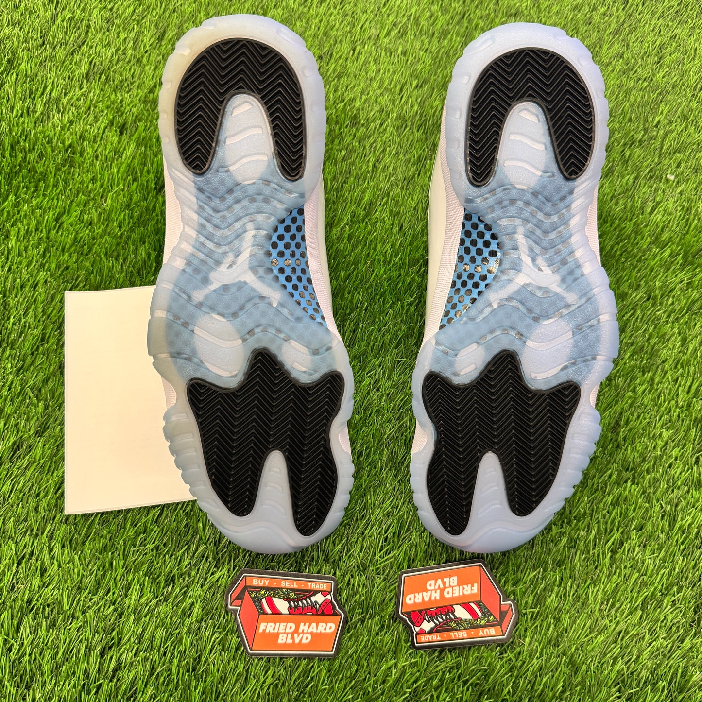 Jordan 11 Retro Legend Blue (2024) SIZE 11M/12.5W