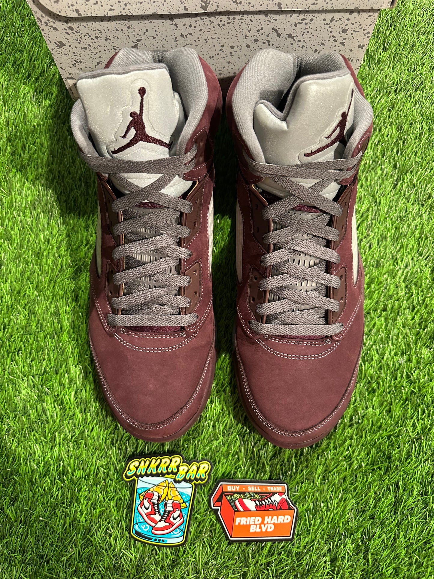 Jordan 5 Retro Burgundy (2023)