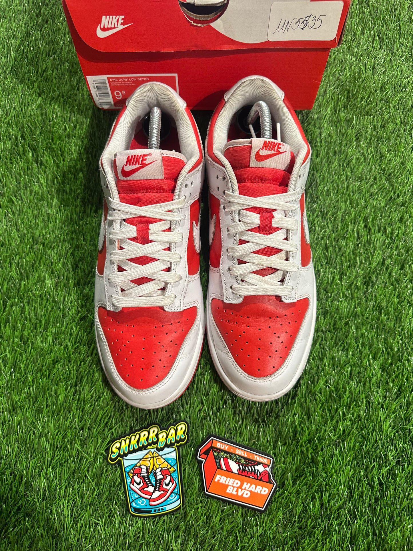 Dunk Low Championship Red SIZE 9.5M/11W