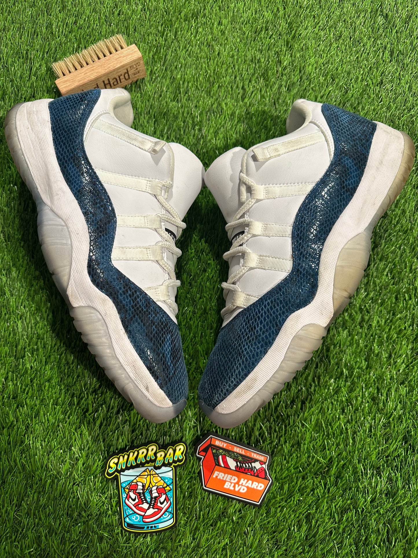 Jordan 11 Retro Low Snake Navy (2019) SIZE 12M/13.5W
