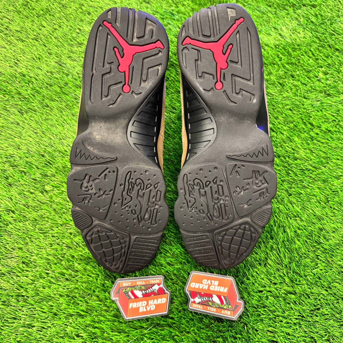 Jordan 9 Retro Olive (2024) SIZE 13M/14.5W