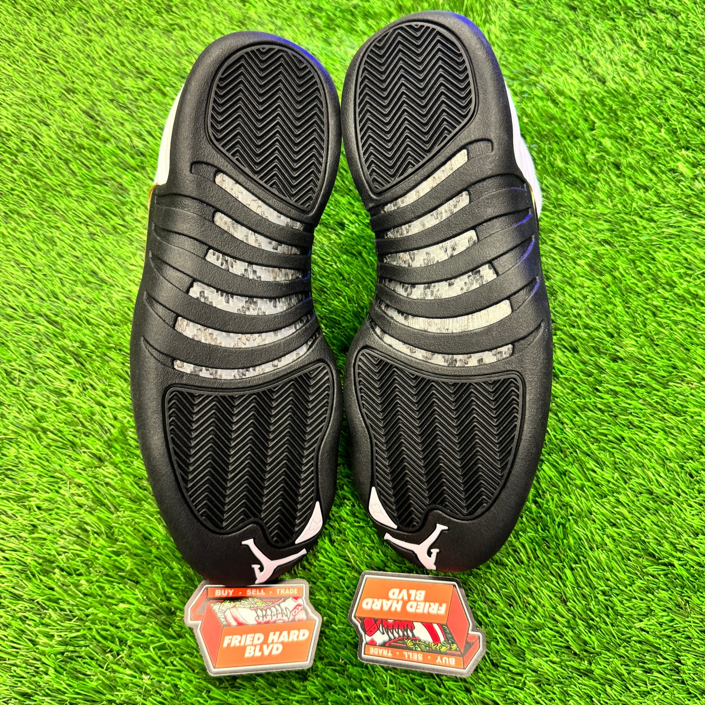 Jordan 12 Retro Royalty Taxi SIZE 9M/10.5W