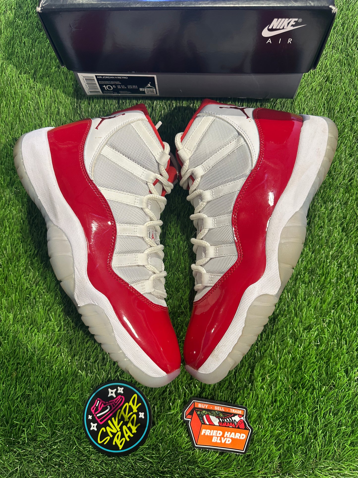 Jordan 11 Retro Cherry (2022)