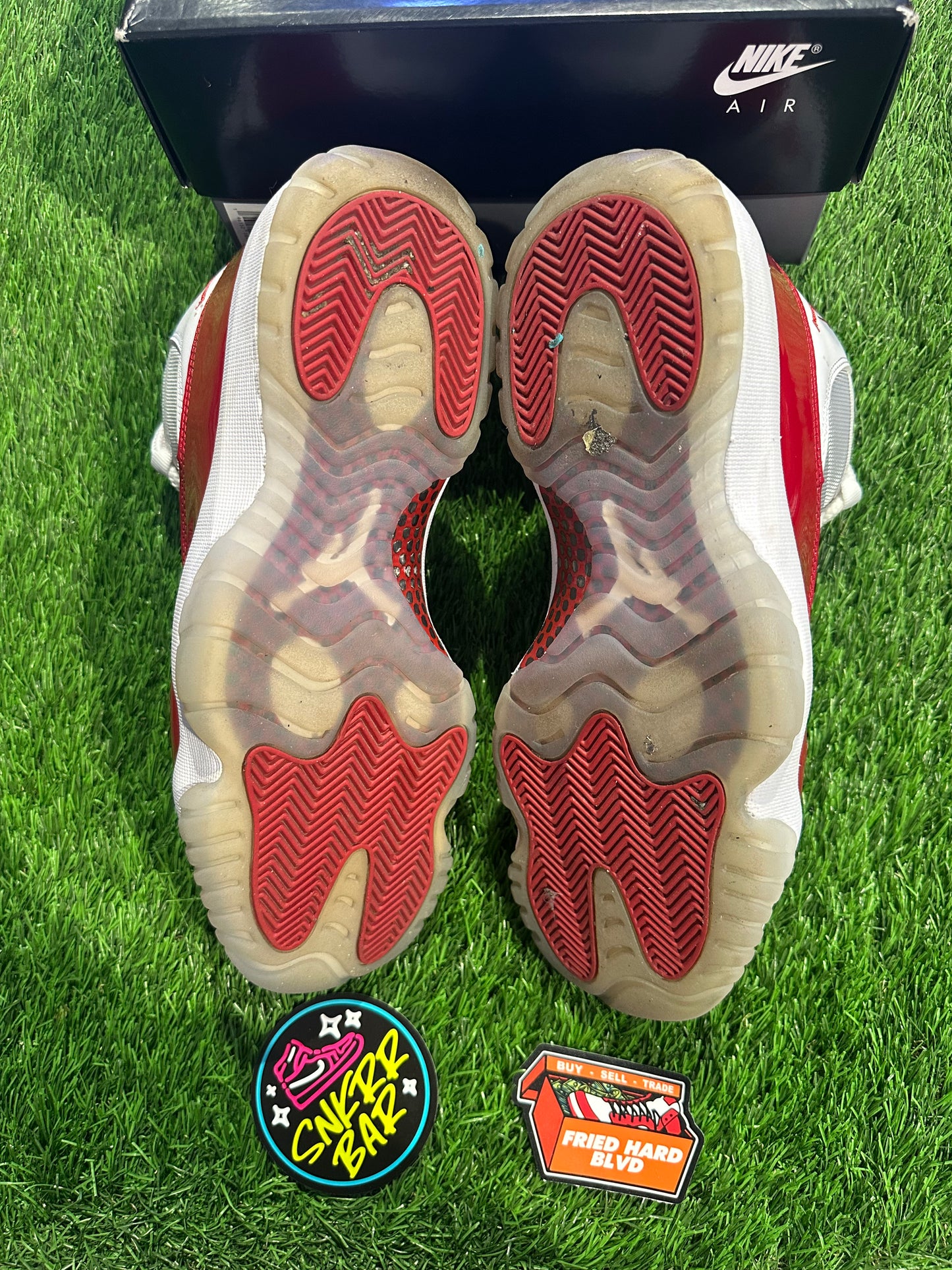 Jordan 11 Retro Cherry (2022)