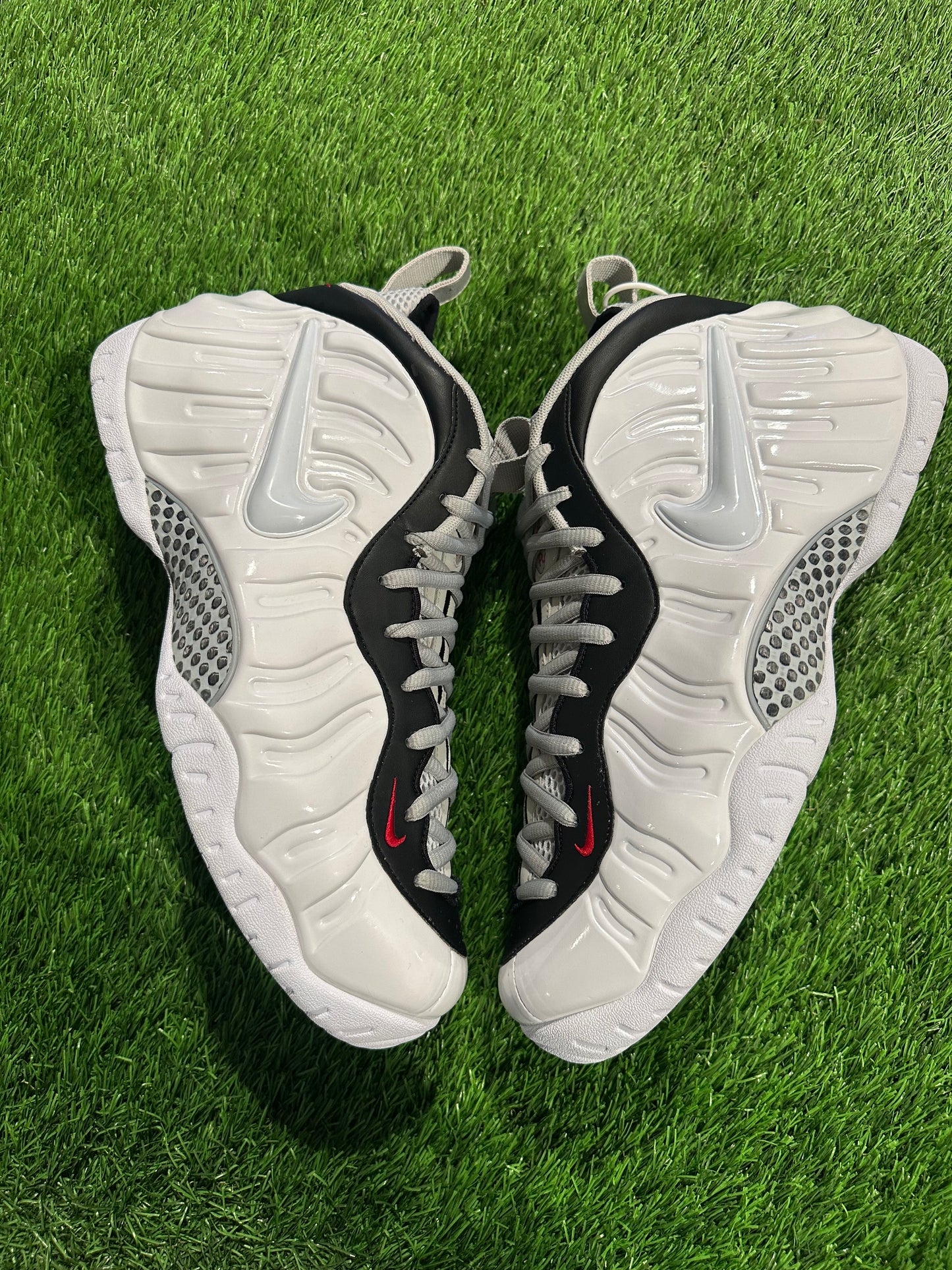 Nike Air Foamposite Pro White Black University Red