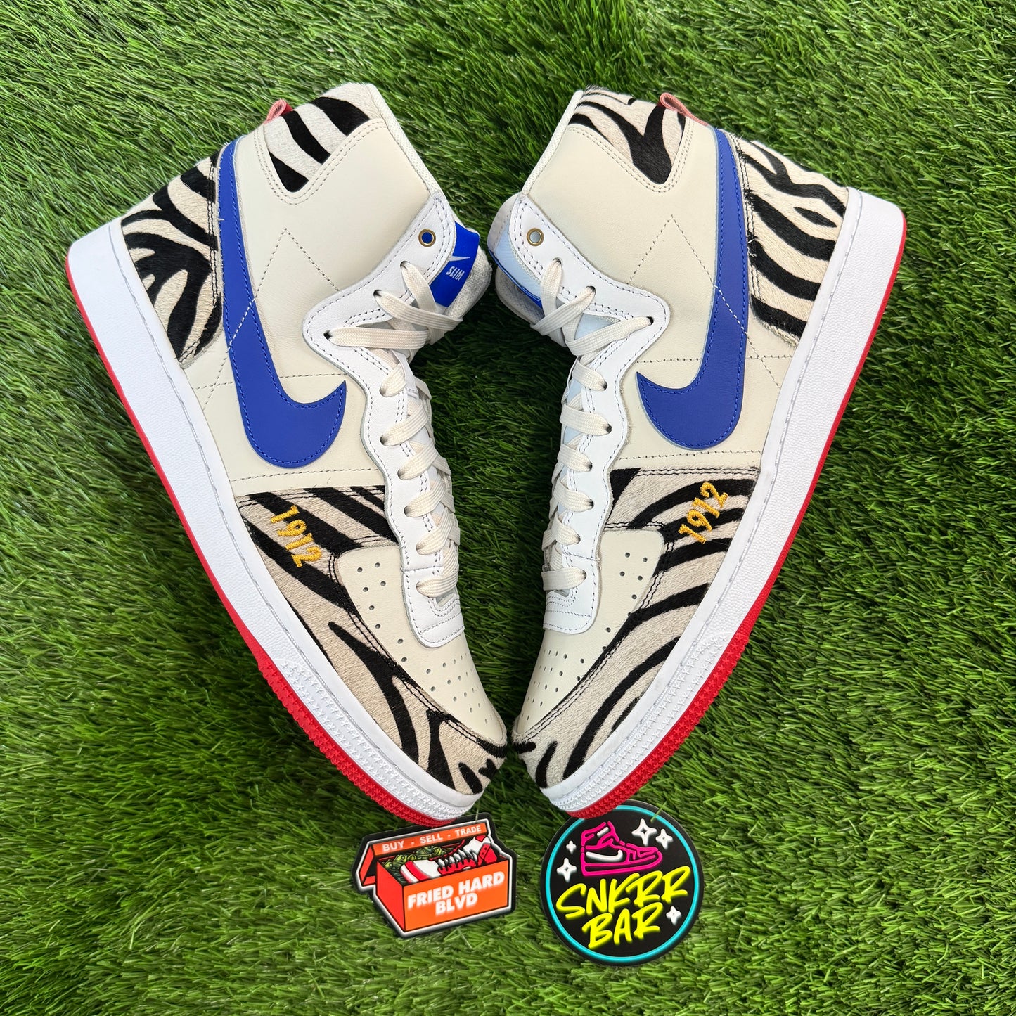 Terminator High Tennessee State University Slim & Husky's Pizza SIZE 10M/11.5W