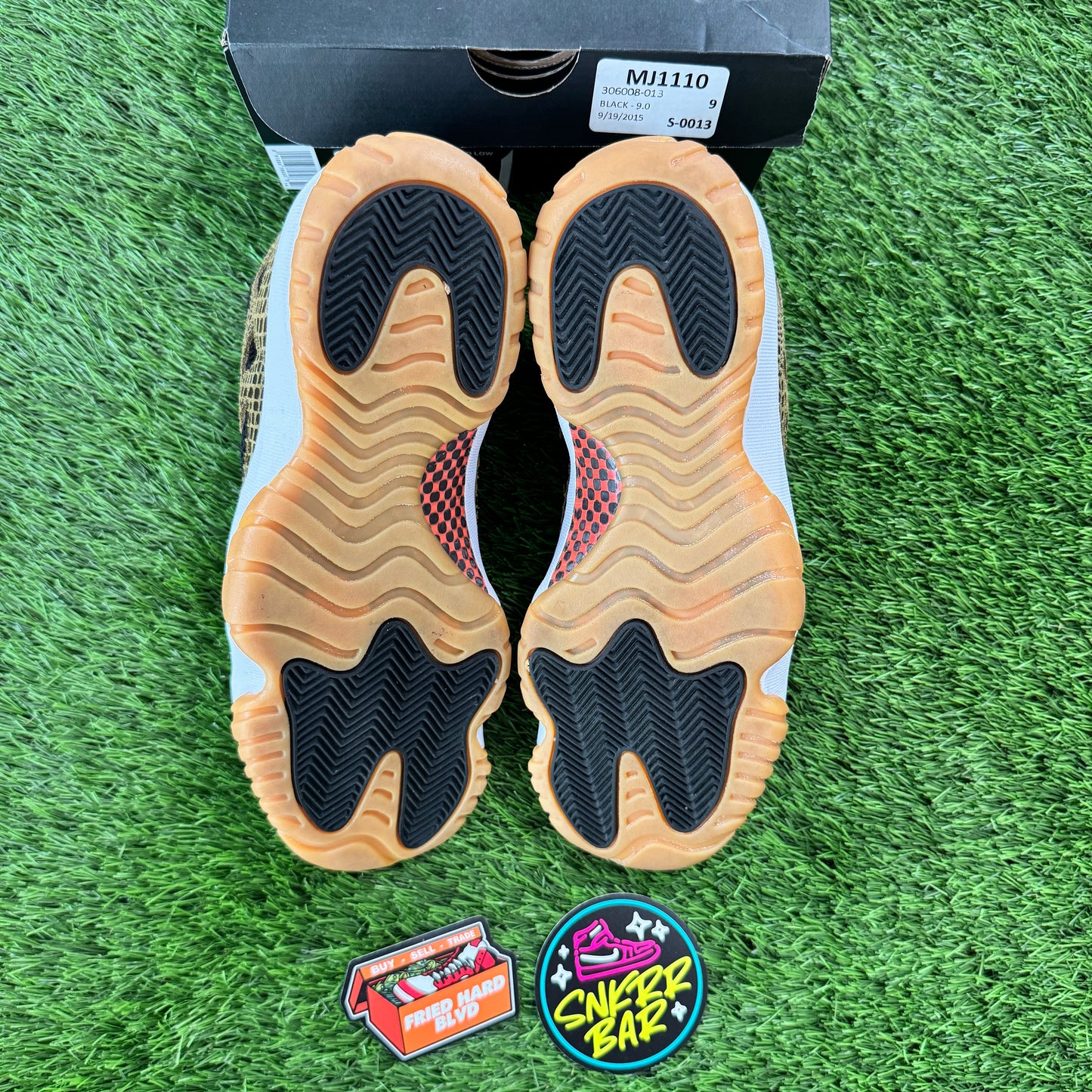 Jordan 11 Retro Low IE Militia Green (2015)